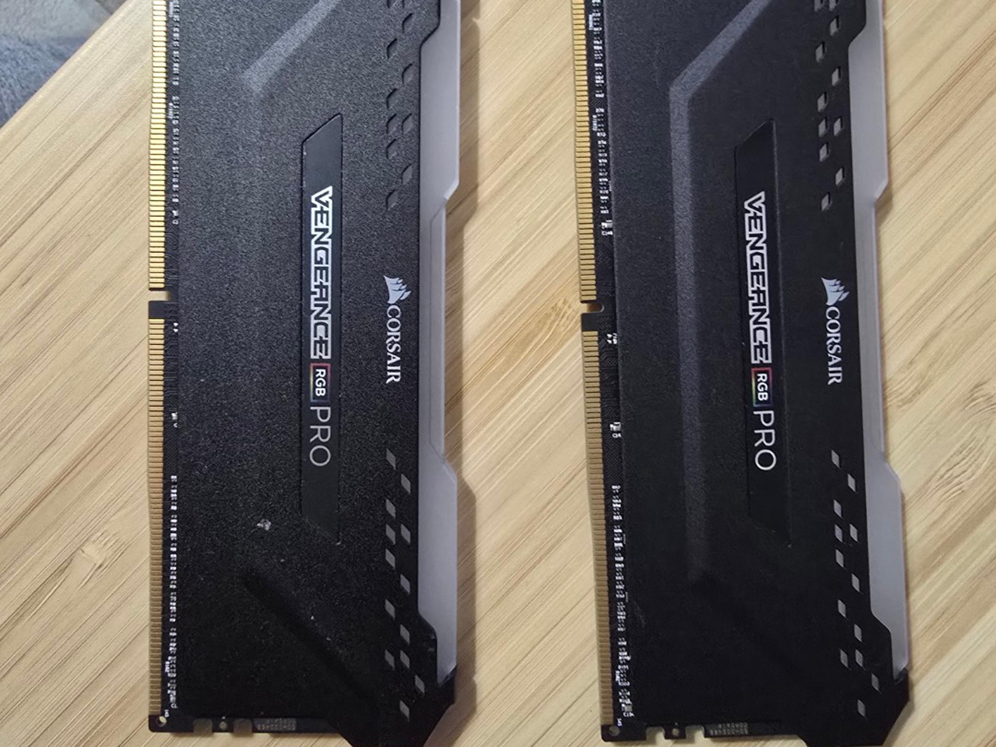 Corsair Vengeance RGB Pro 64GB - 4 Sticks