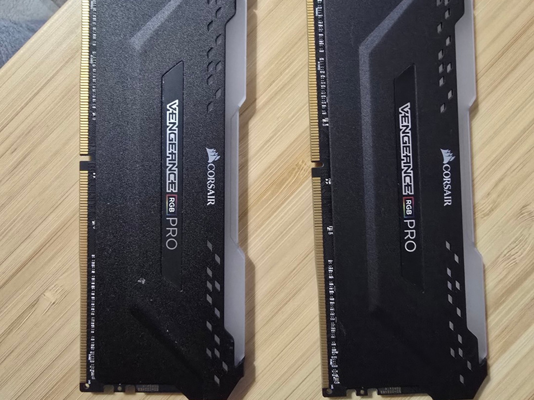 Corsair Vengeance RGB Pro 64GB - 4 Sticks