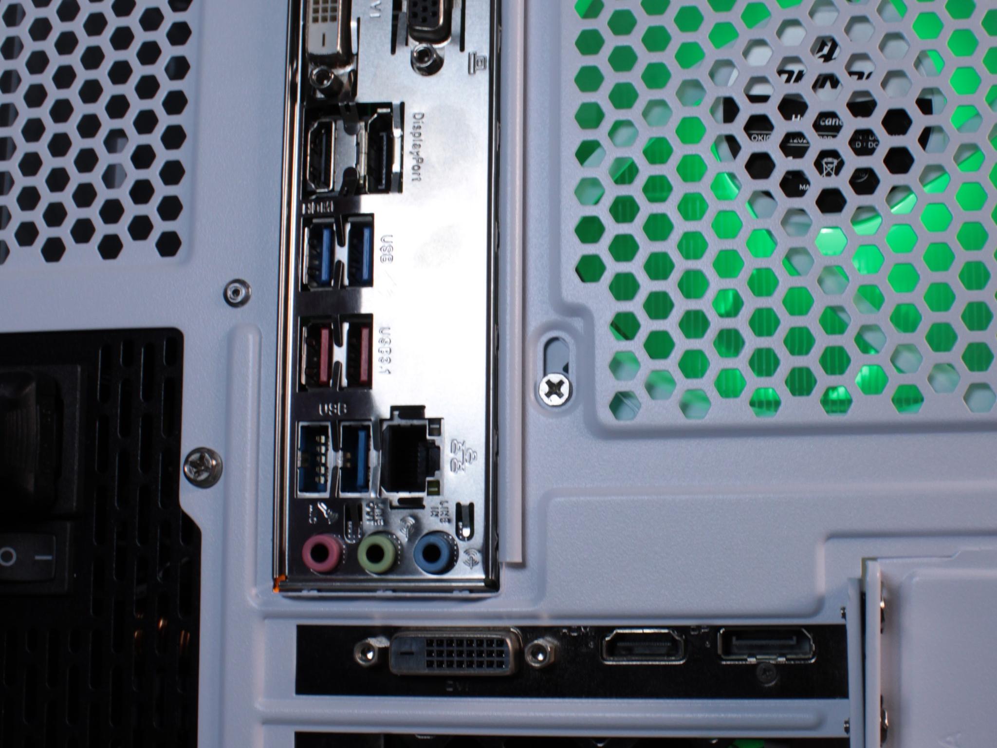 EVGA 1660 Ti | Ryzen 5 2600 | 1 TB M.2 NVMe | 16gb 3200MHz Ram | Win 11 Activated | WiFi
