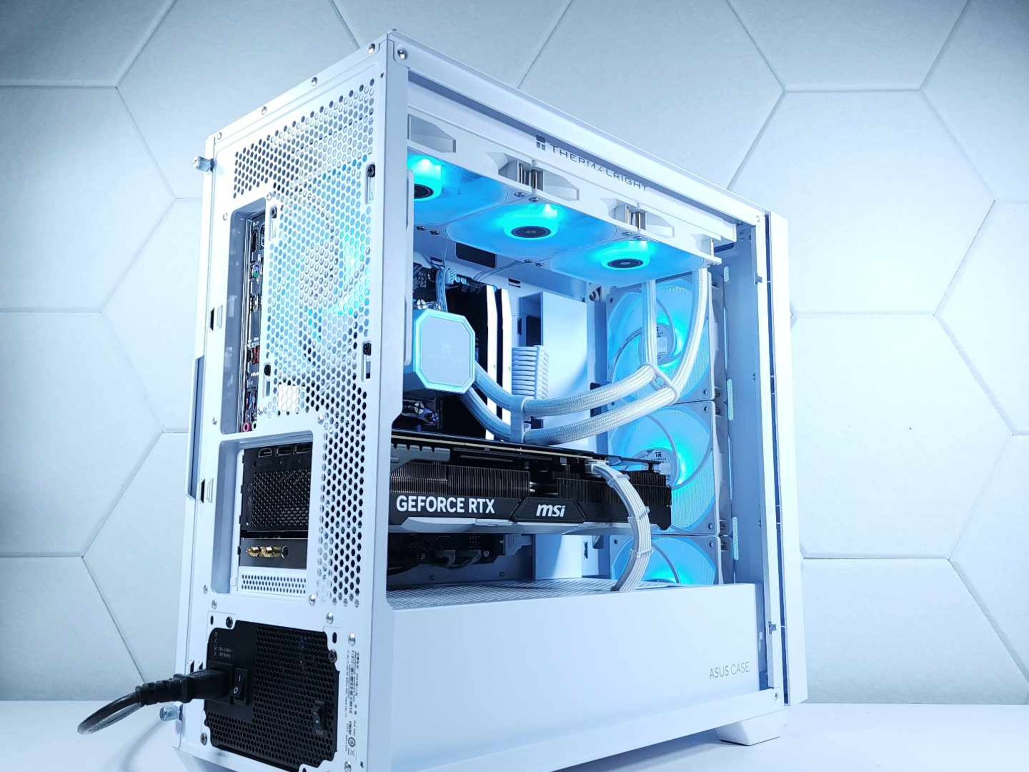 💙🤍RTX 4080 || Ryzen 7 7800X3D || 32GB 6000MHz || 2TB NVMe SSD || FREE SHIPPING 4K Gaming PC