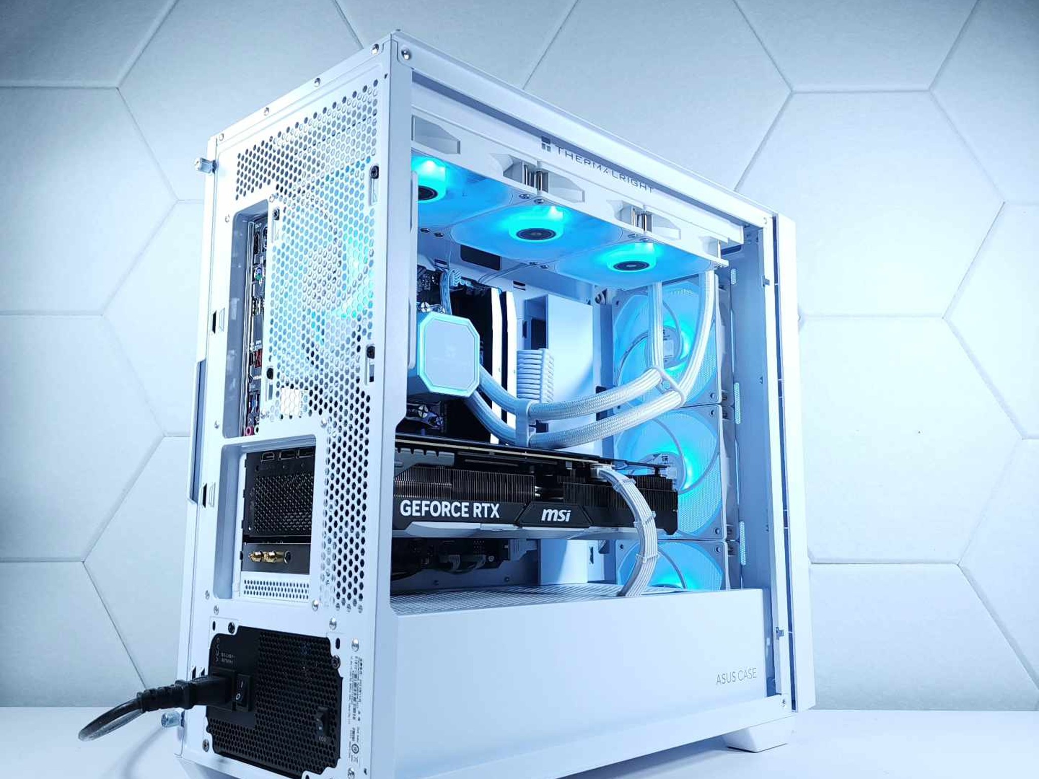 💙🤍RTX 4080 || Ryzen 7 7800X3D || 32GB 6000MHz || 2TB NVMe SSD || FREE SHIPPING 4K Gaming PC