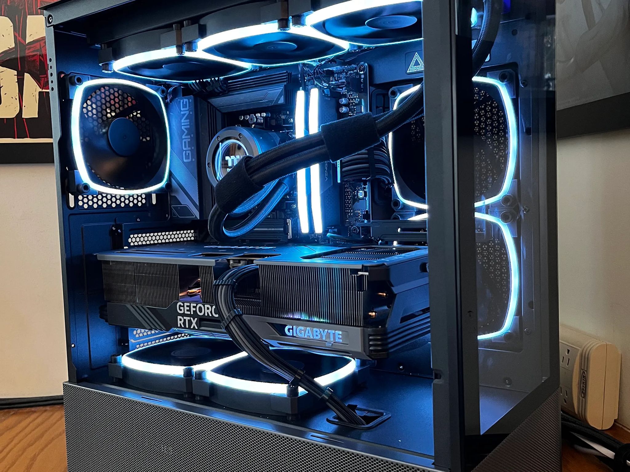 Monolith - RTX 4080 SUPER | Ryzen 7 7800X3D | 32GB DDR5 @ 6000MT/sec | 4TB storage | 1050W PSU