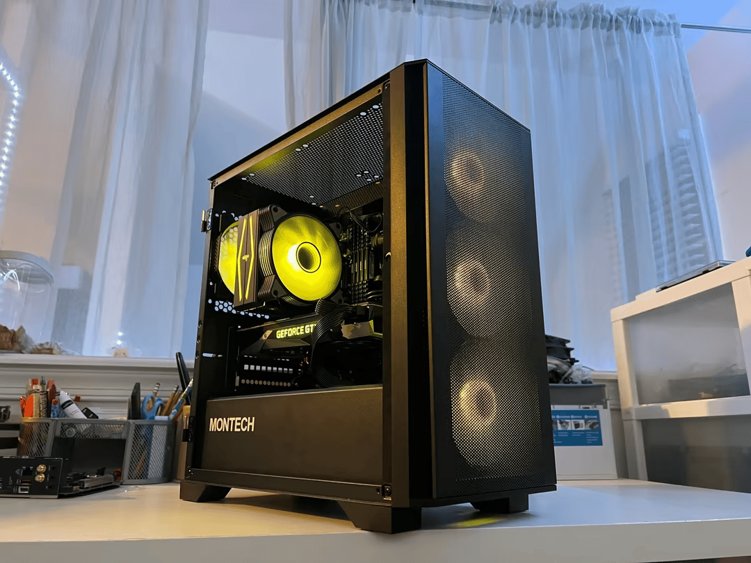 Monty/ I7 9700/ 1080TI 11GB Gaming PC