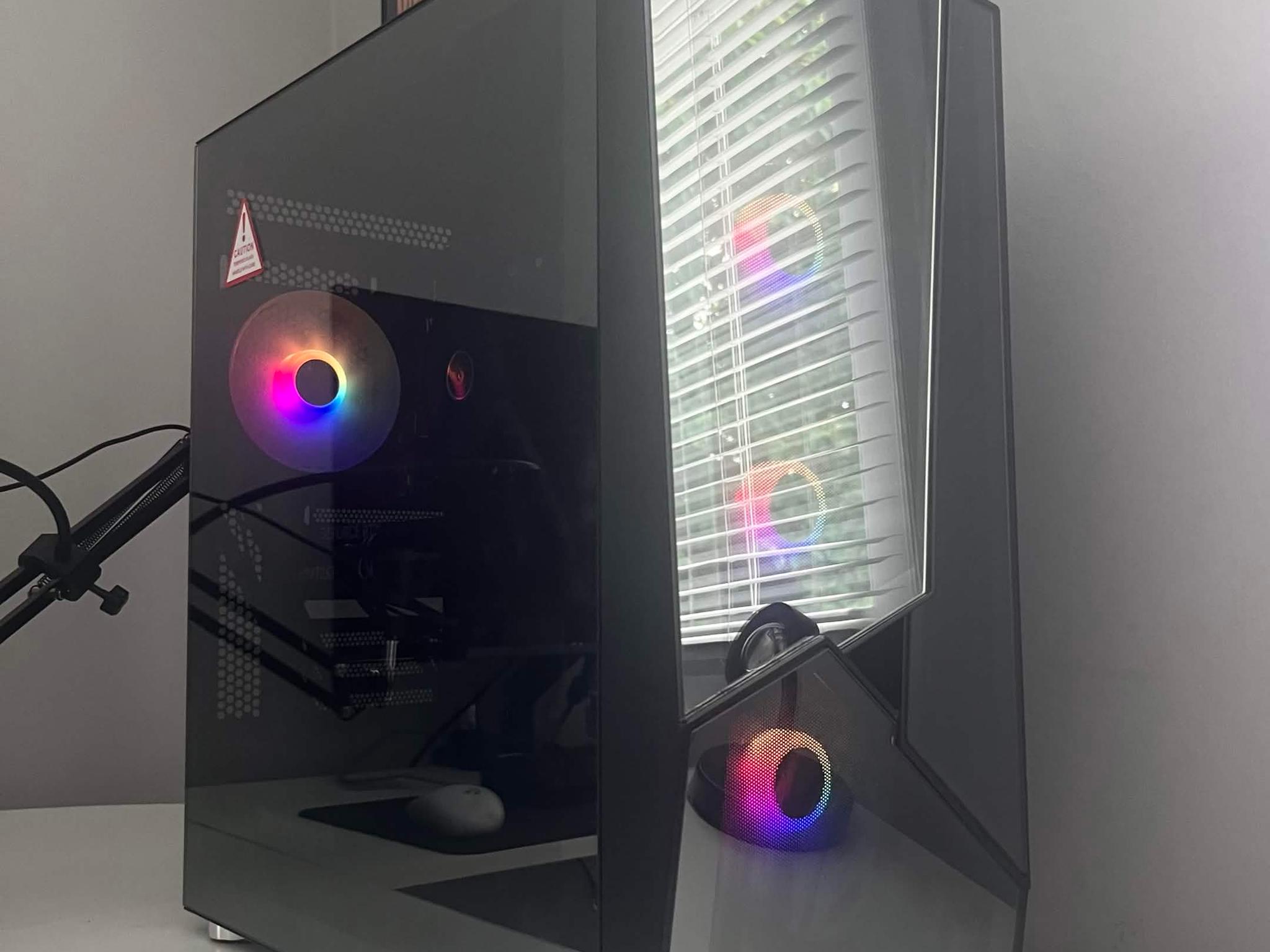 🖥️ RTX 5050 | i5 11400F | 16gb DDR4 | 500 GB Gen 3 NVMe SSD | Black Gaming PC