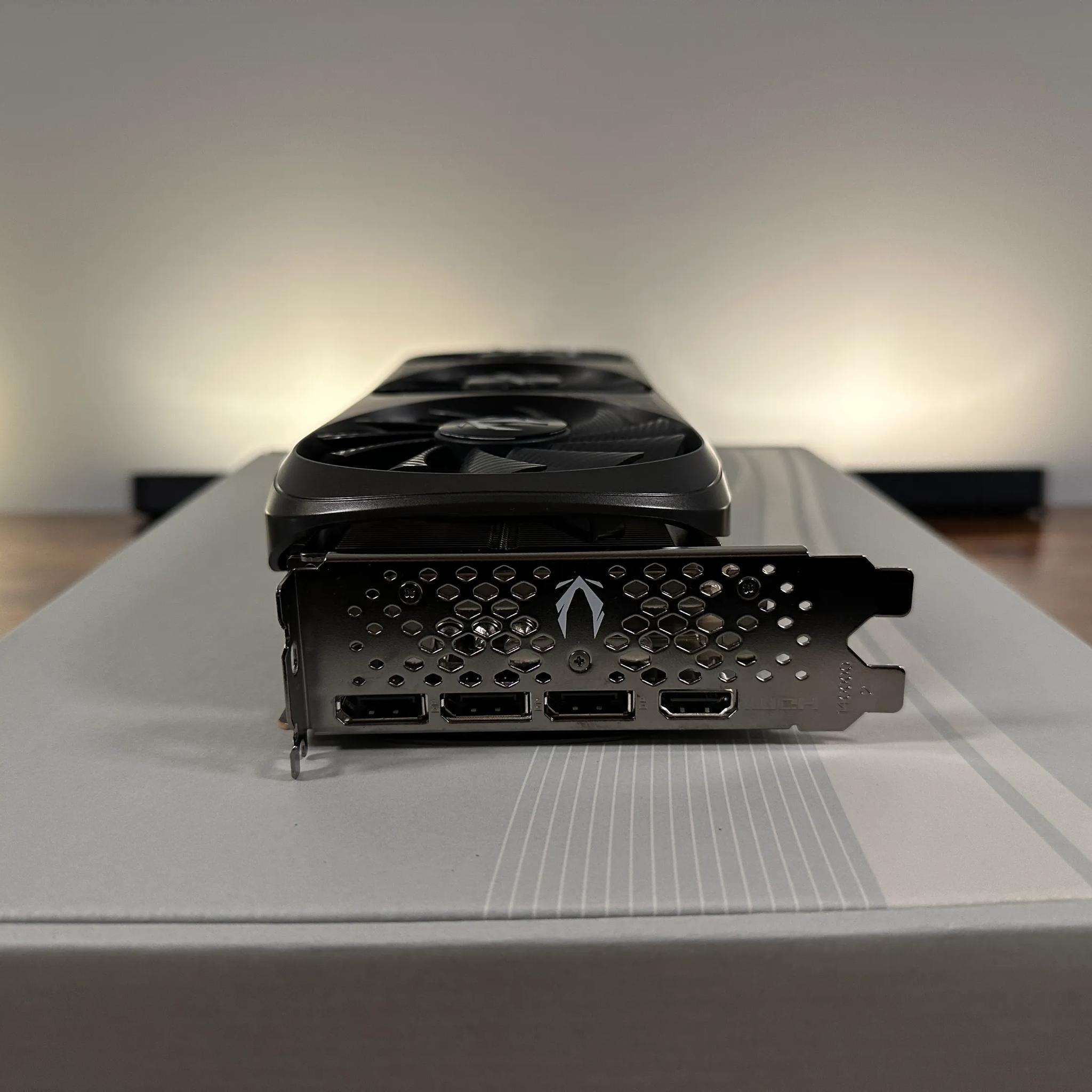 ZOTAC GAMING GeForce RTX 4080 SUPER AMP 16GB GDDR6X - Used, Like New with Original Box