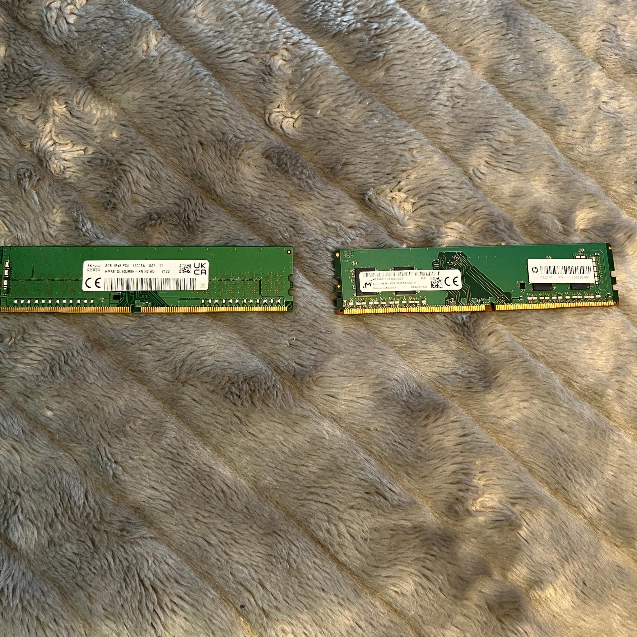 16GB (2x8GB) DDR4 3200MHz Desktop RAM – SK hynix + Micron