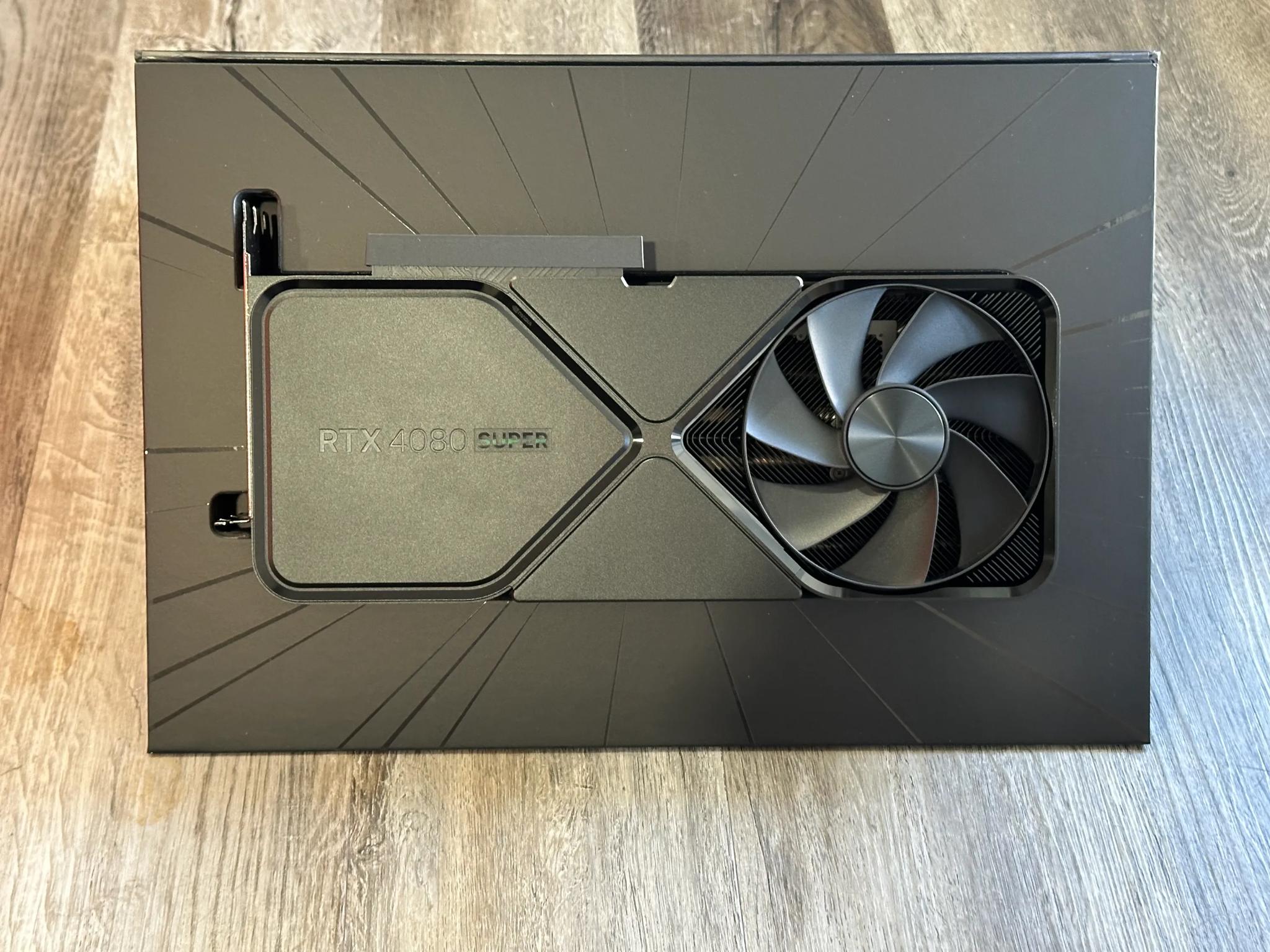 Excellent Condition Nvidia GeForce RTX 4080 Super - Founders Edition