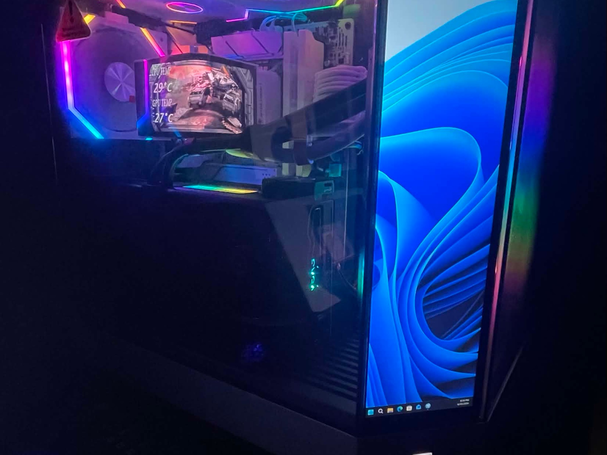 Hyte Y60 Custom Gaming intell PC Build