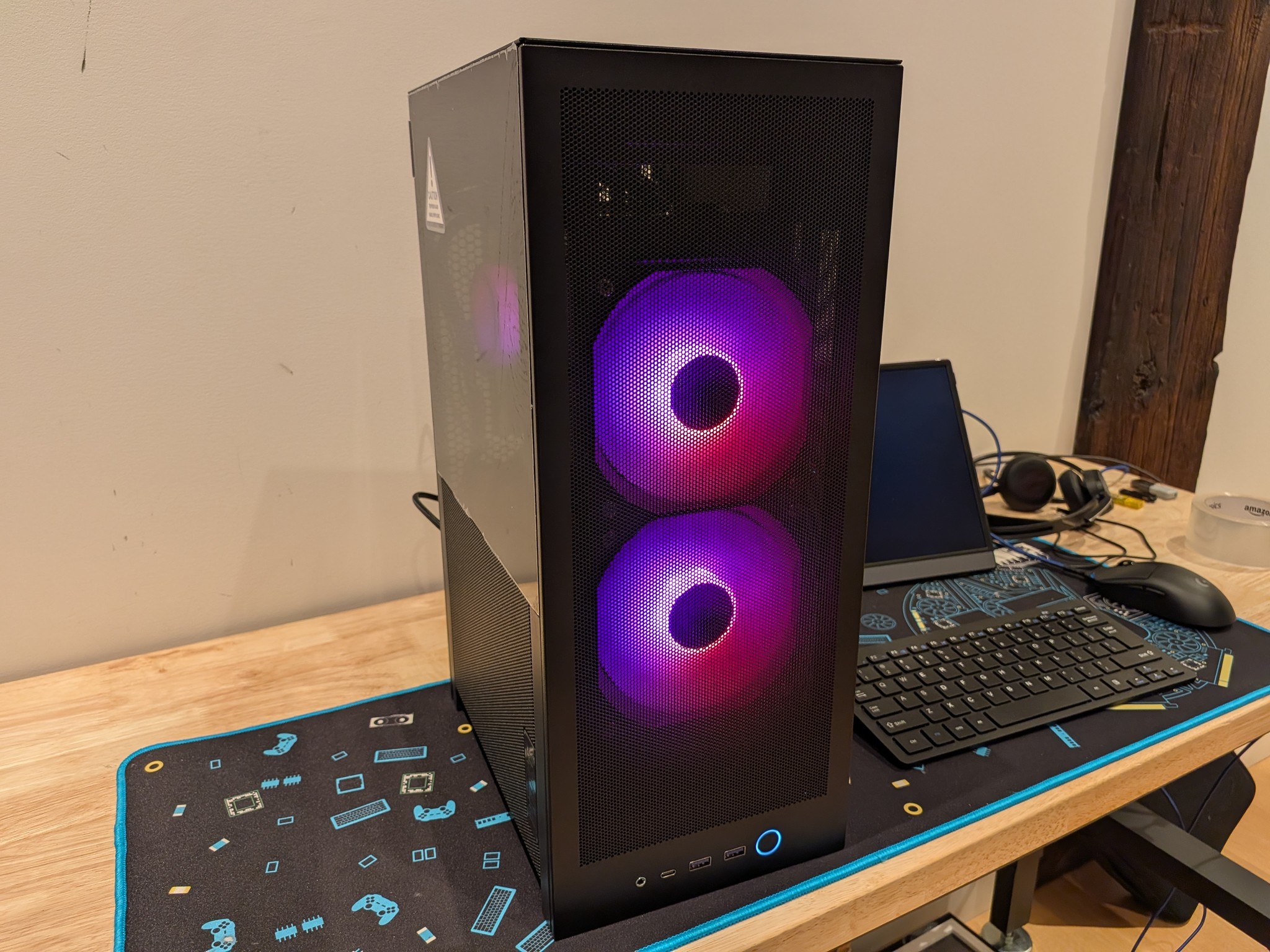 4K Flow - RTX 5070 Ti, Ryzen 9 9900X, 64 GB DDR5, 2 TB Gen 4 NVME, RGB, Liquid Cooled