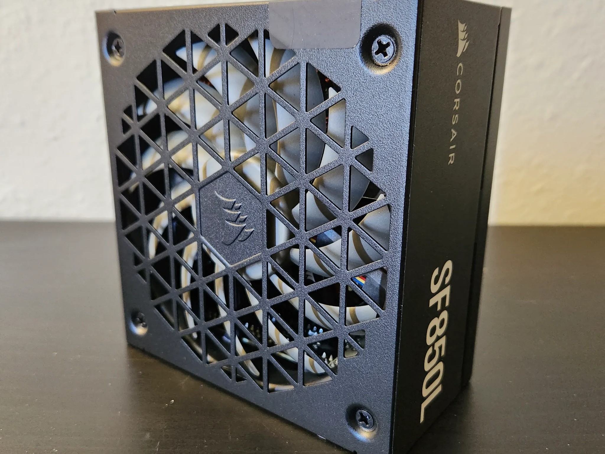 Corsair SF850L 850 W 80+ Gold Certified Fully Modular SFX-L Power Supply