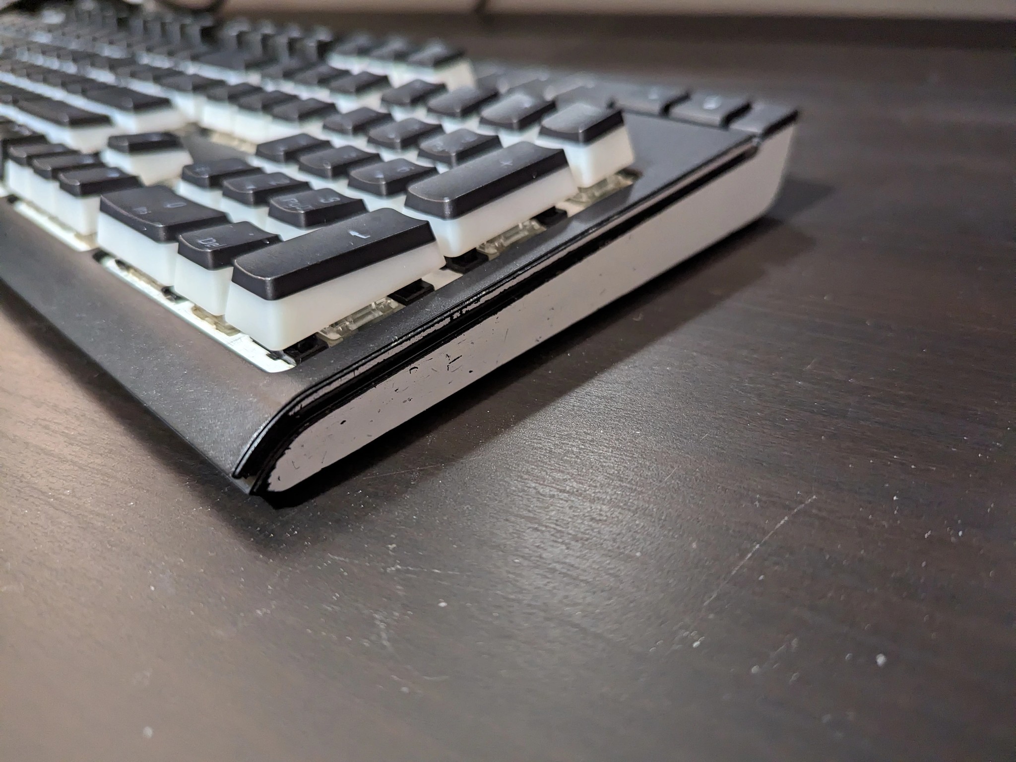 Corsair Strafe RGB (Cherry MX Blue) Deep Cleaned w/ Extra Caps