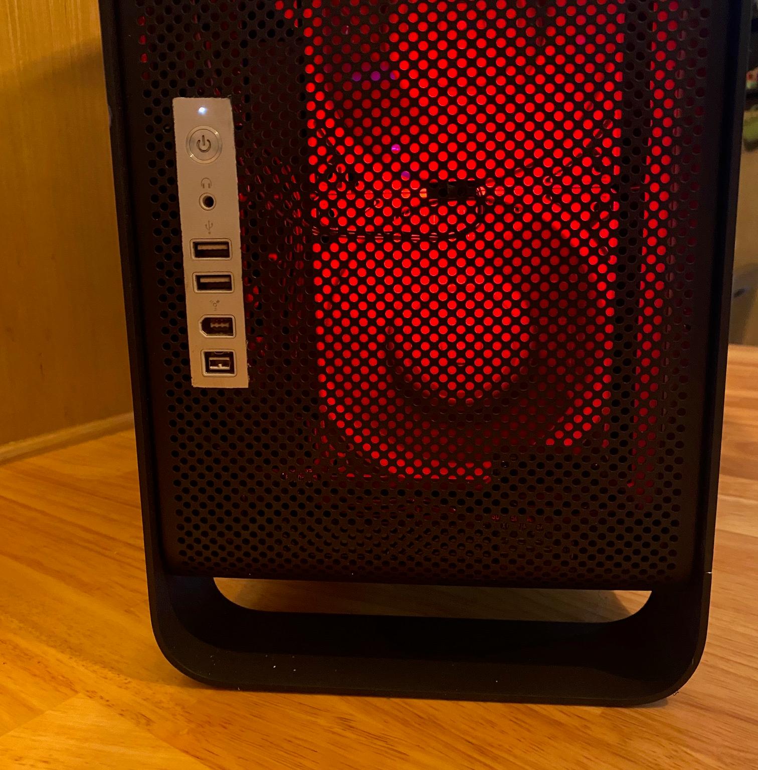Custom Apple Mac Pro 3, 1 | Built in 7" Android touchscreen receiver | LEDs