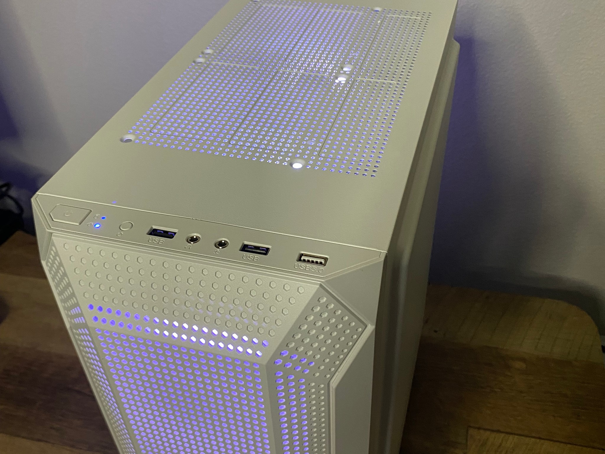 Gaming PC 4K - RTX 2070 8GB Nvidia - i3 10100F intel - 16GB 3200mhz ram - 500GB NVMe - ARGB - White