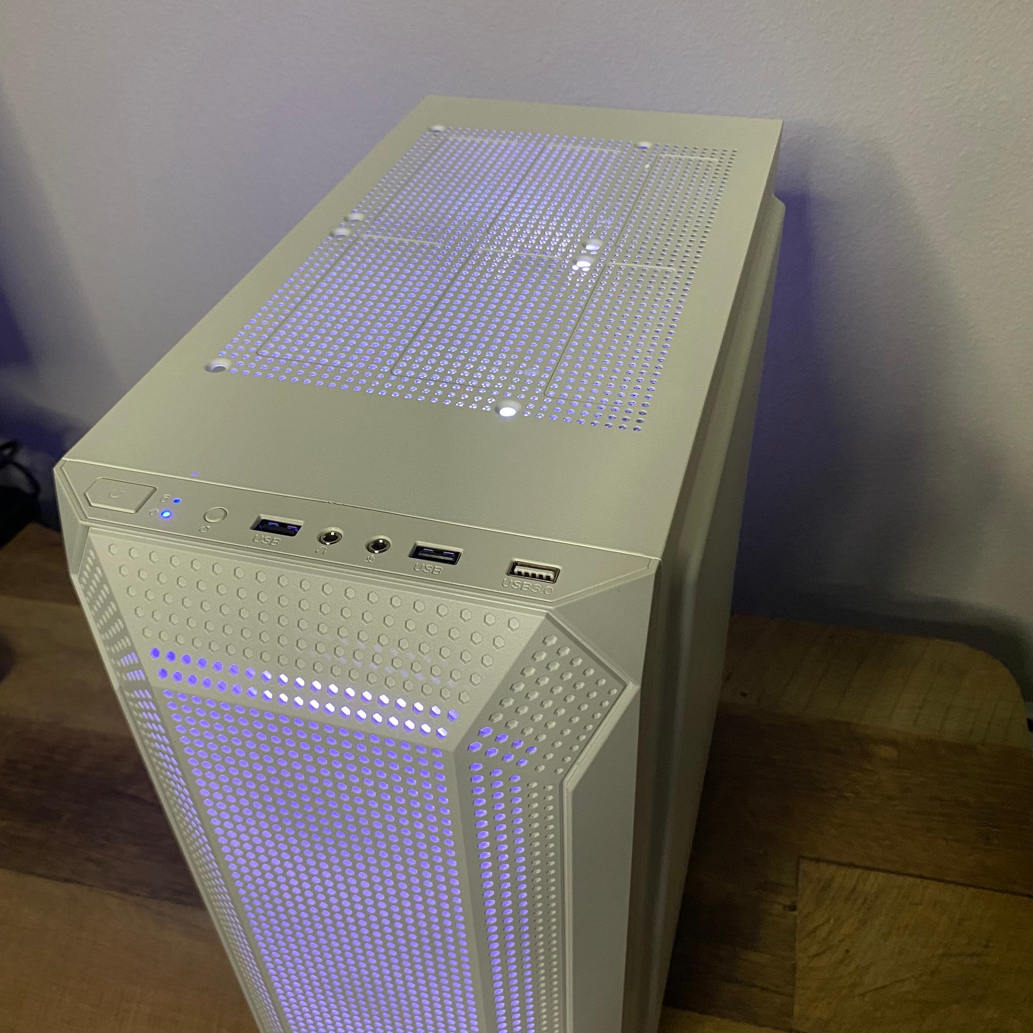 Gaming PC 4K - RTX 2070 8GB Nvidia - i3 10100F intel - 16GB 3200mhz ram - 500GB NVMe - ARGB - White