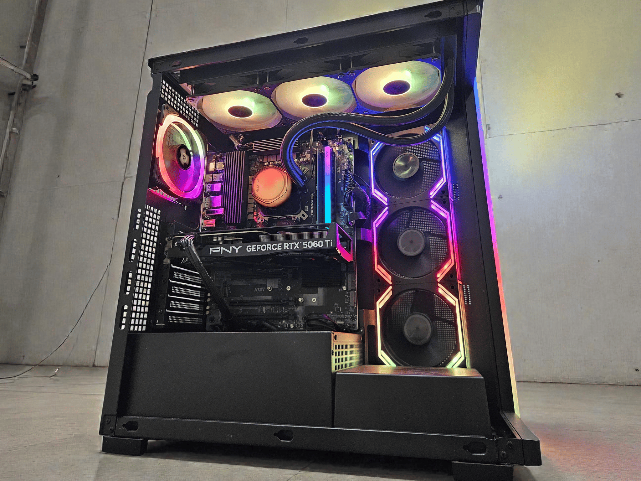 💎 High-End Gaming PC | Ryzen 7 8700F • RTX 5060 Ti • 24GB DDR5