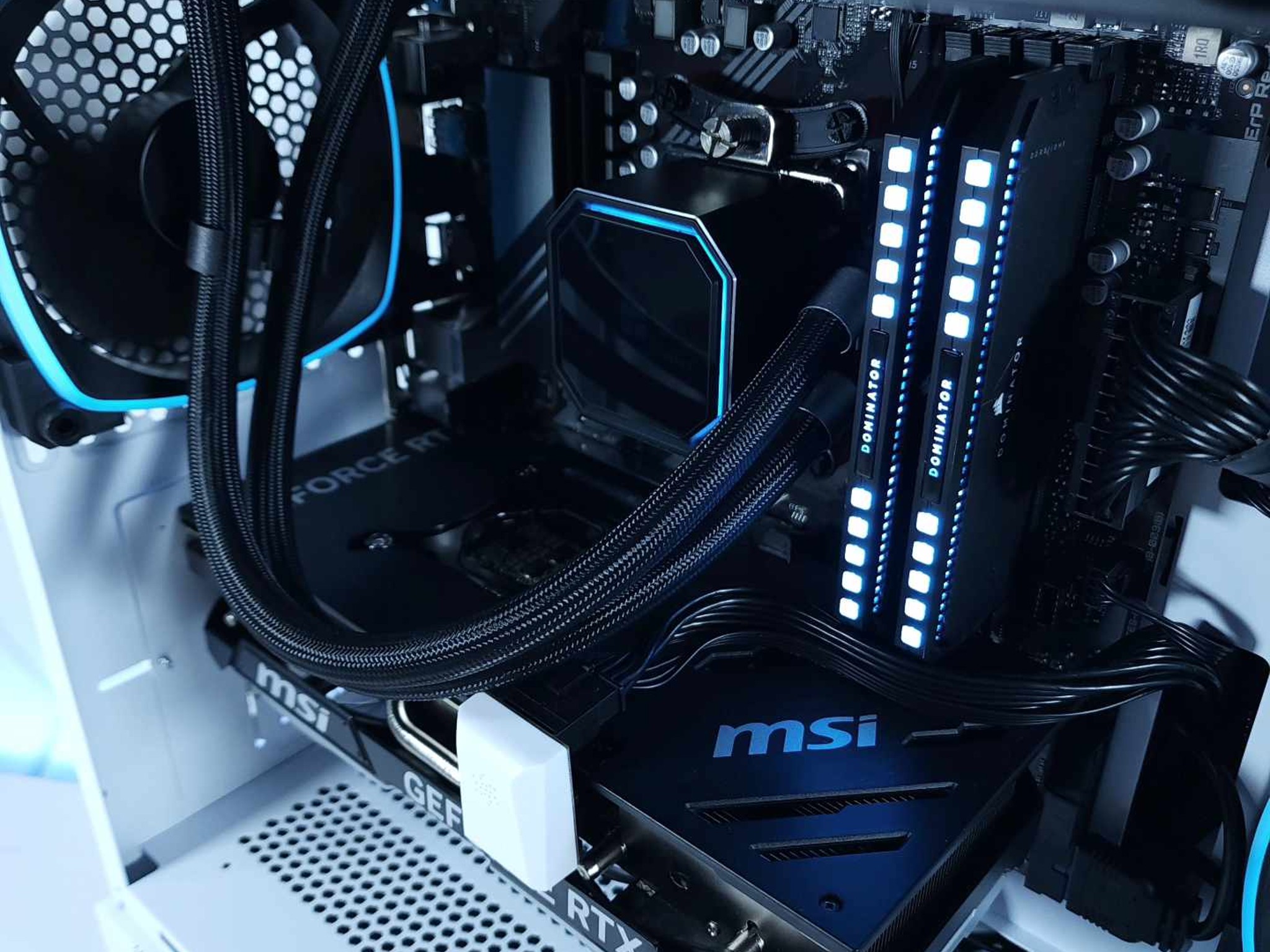 💙💙RTX 4070Ti || Ryzen 7 7700X || 2TB NVMe SSD || 32GB DDR5* || 1440p Gaming PC