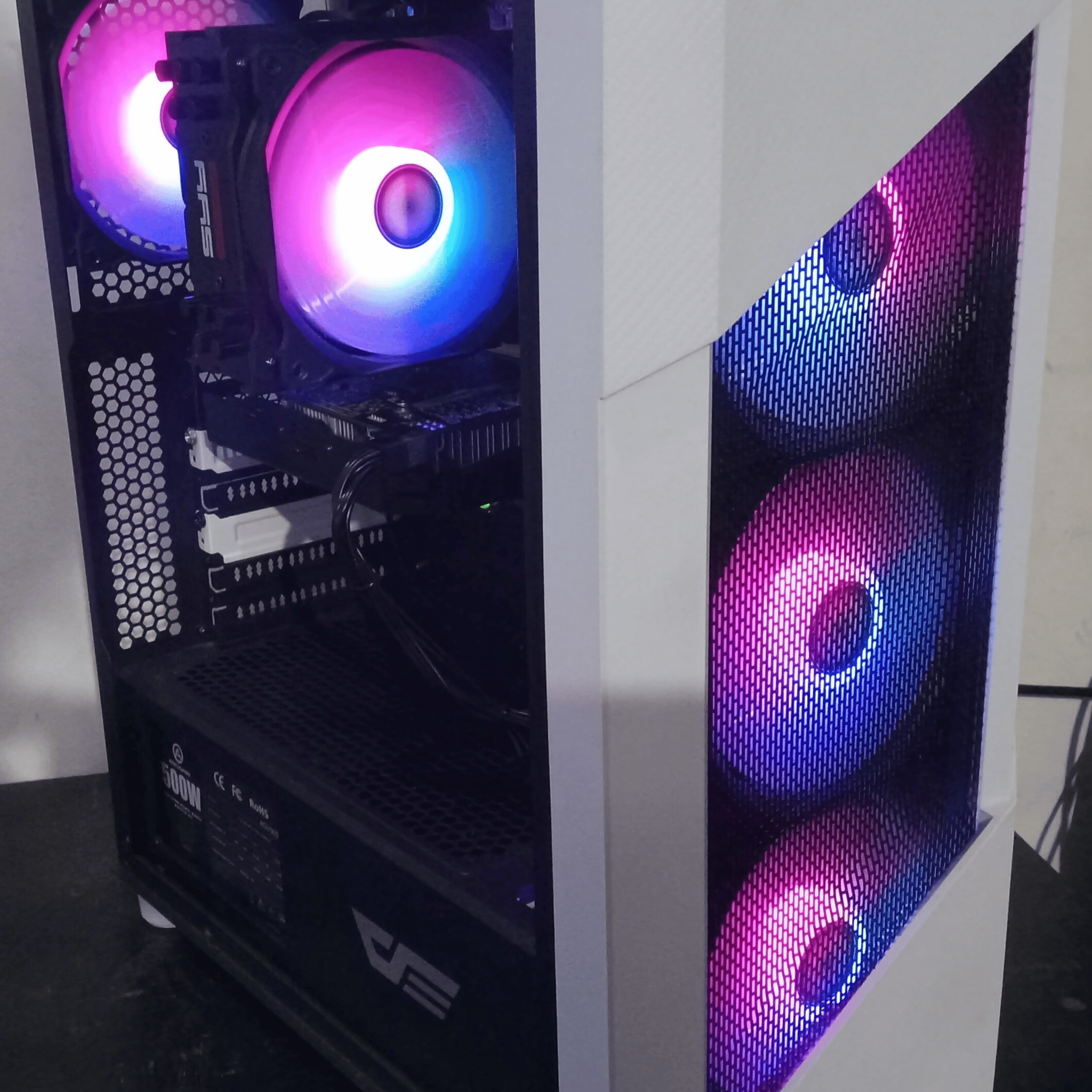 ON SALE / mid range i7 gaming pc. 