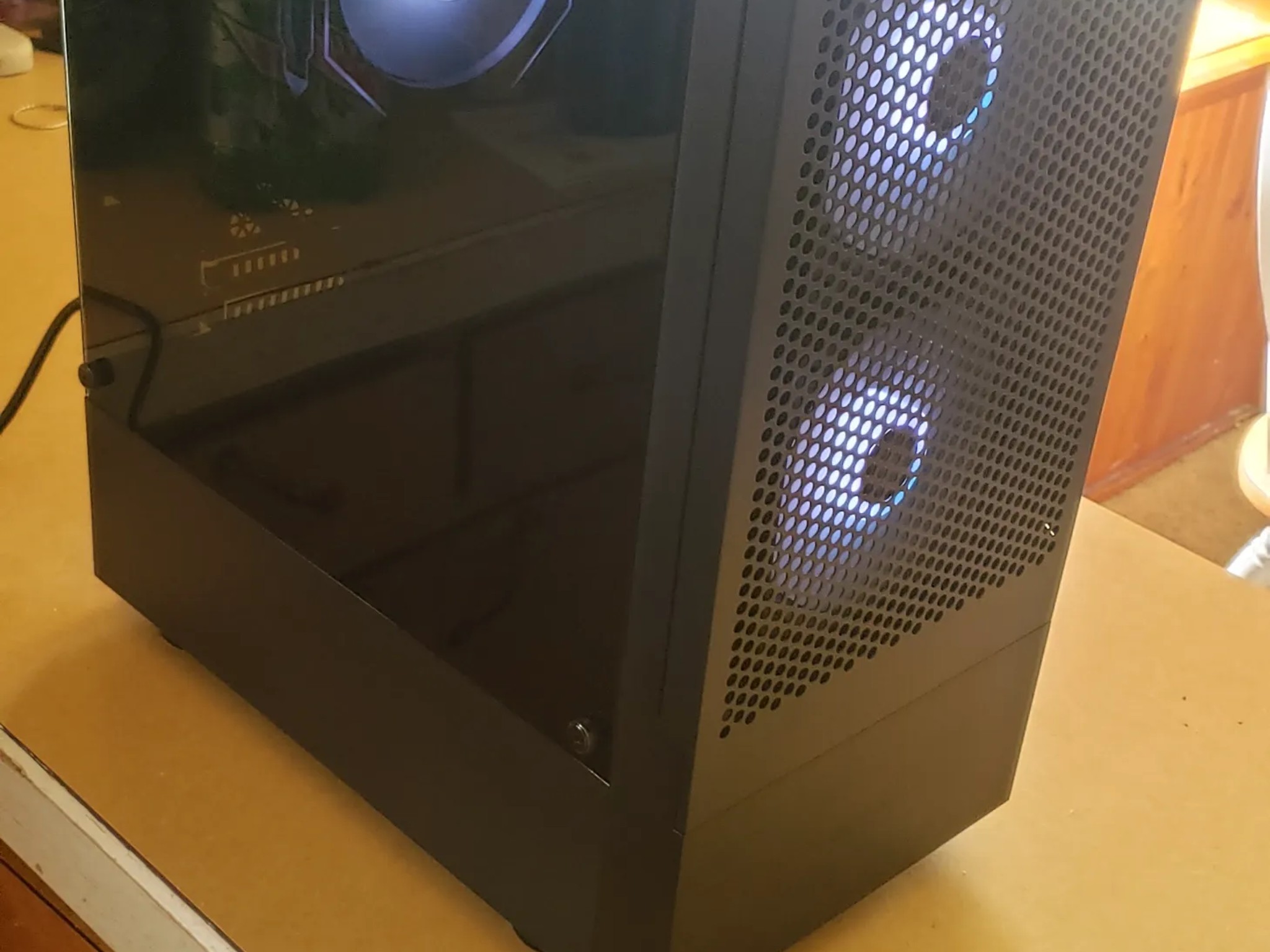 Xeon CPU 12 core GTX 1070 32GB DDR4 budget gaming pc