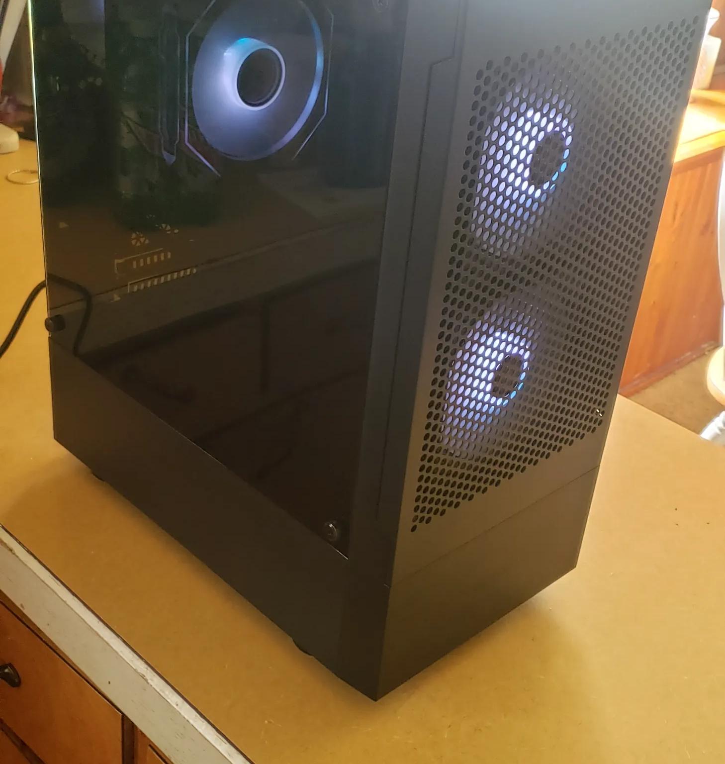 Xeon CPU 12 core GTX 1070 32GB DDR4 budget gaming pc