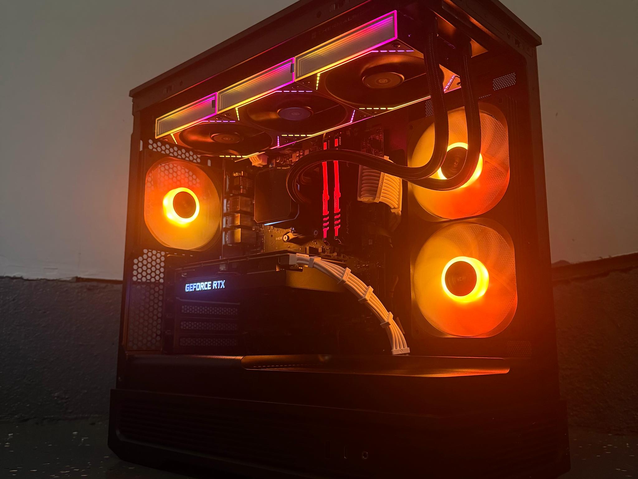 🟣"Voiolet Eclipse"⚫️| 1440p Gaming | RTX 3060 Ti | Ryzen 7 5700G | 16GB Ram | 1TB SSD