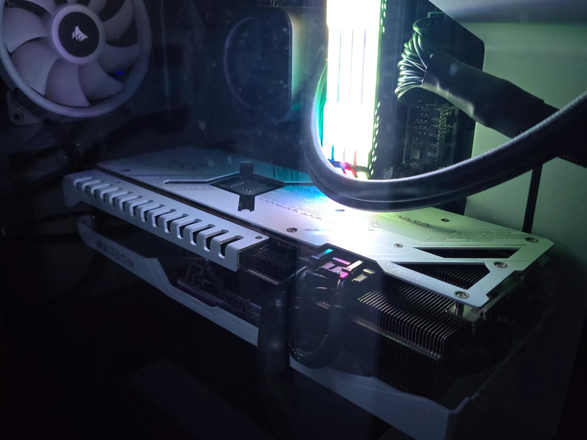 7900XT Asrock Phantom Gaming OC *White* 20GB w/ Box