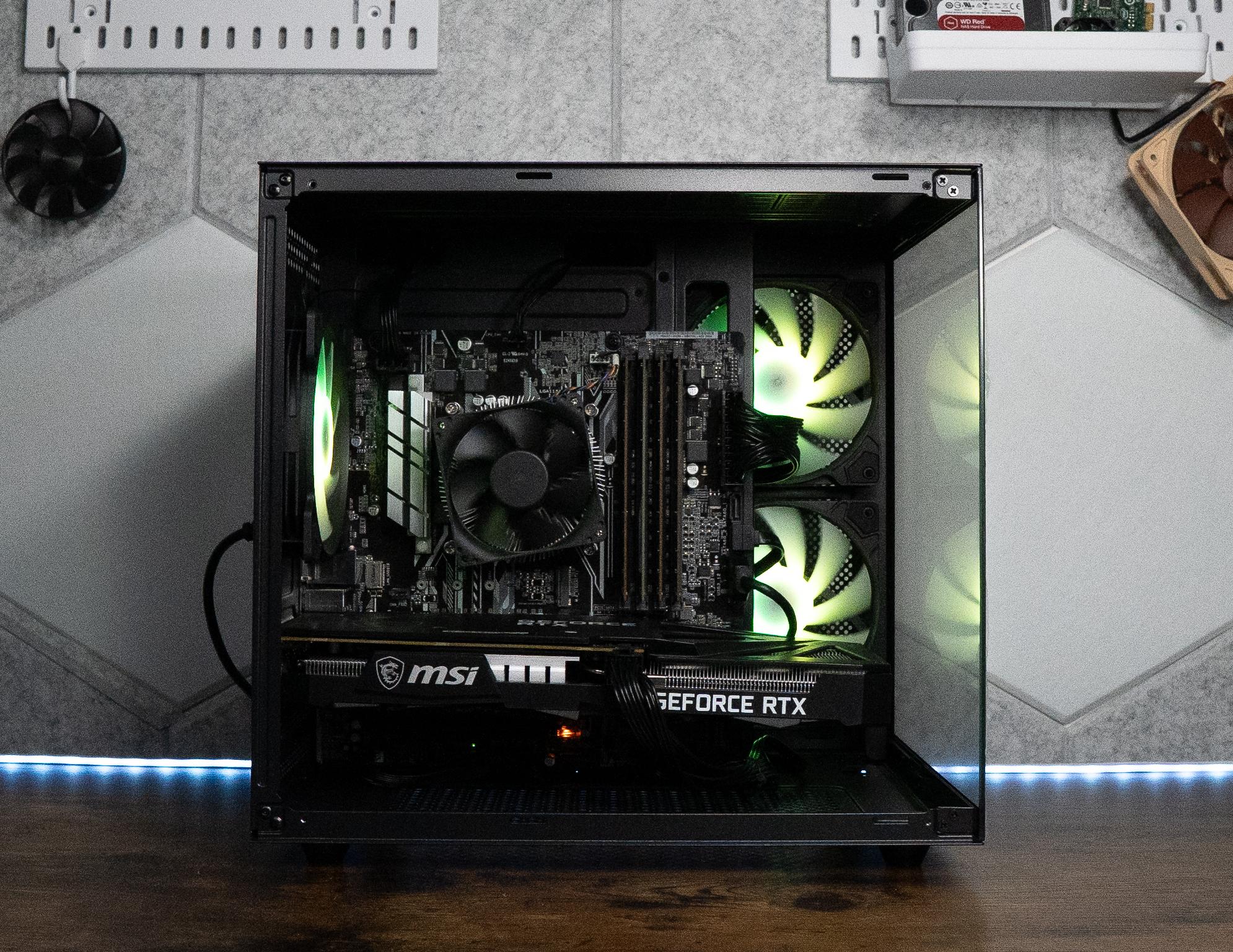 🌌🛰️ | MSI GAMING GeForce RTX 3060 12GB | INTEL i7 7700 | 32GB DDR4 RAM | 2TB SSD | Y2K Hero SILVER