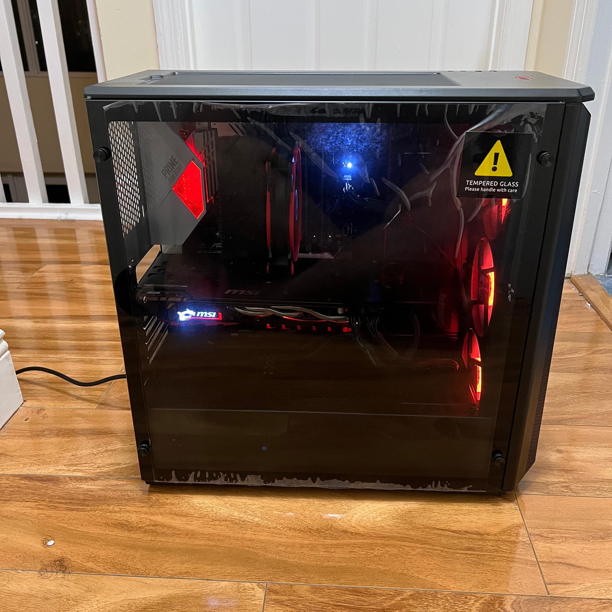 Red Liner (GTX 1070 + I5 9600KF)
