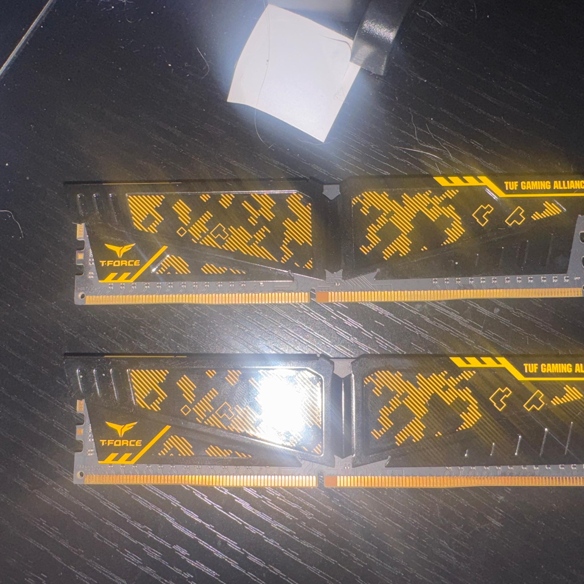 TEAMGROUP T-Force Delta TUF Gaming Alliance 16GB DDR4-3200 (2x8GB)