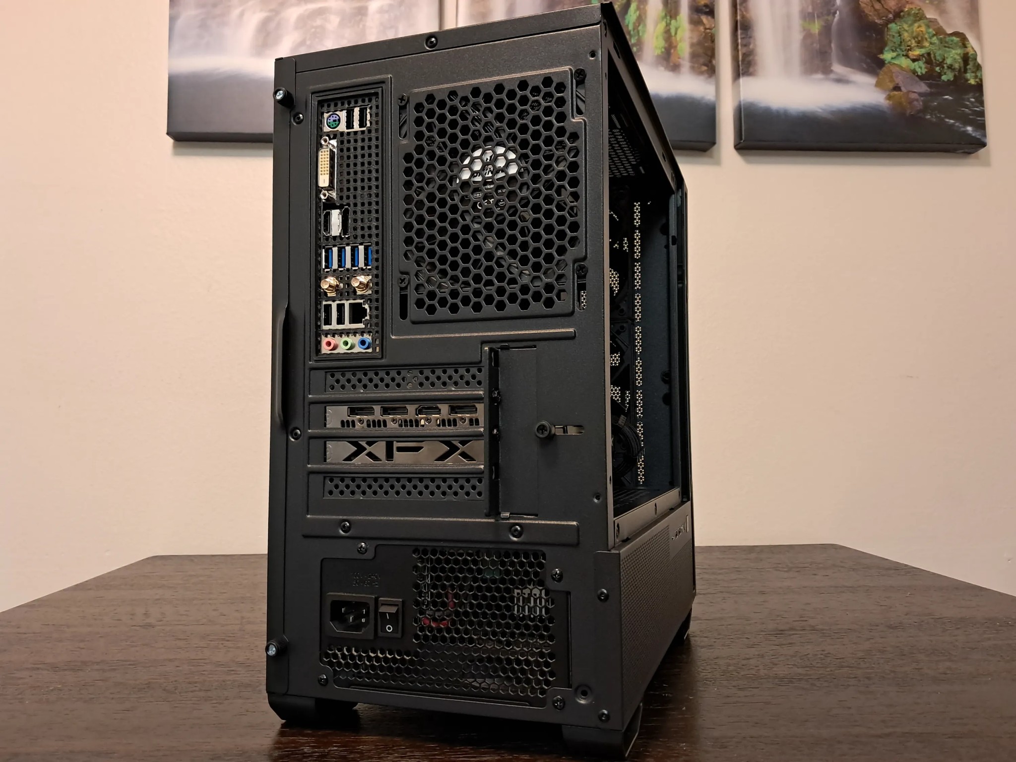 🪵Sleek Woodgrain AMD Gamer!🪵Ryzen 5 3500X | Radeon RX 6600 | 1TB SSD | 16GB DDR4-3200