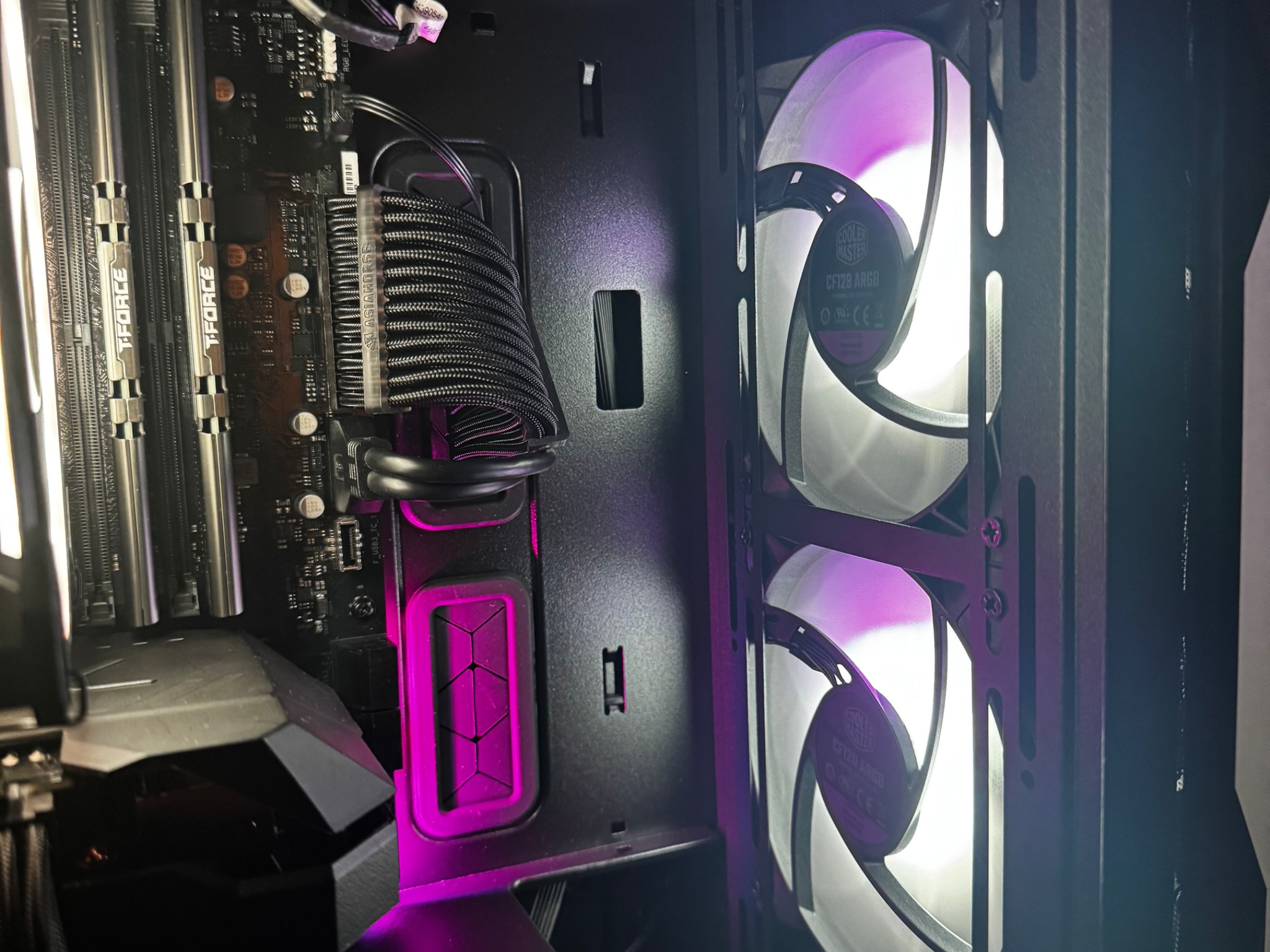 🎮 ELEGANCE👾 |INTEL I5 10400f | NVIDIA 1660 | 1TB SSD | 16GB DDR4 | WIFI/BT| WIN 11