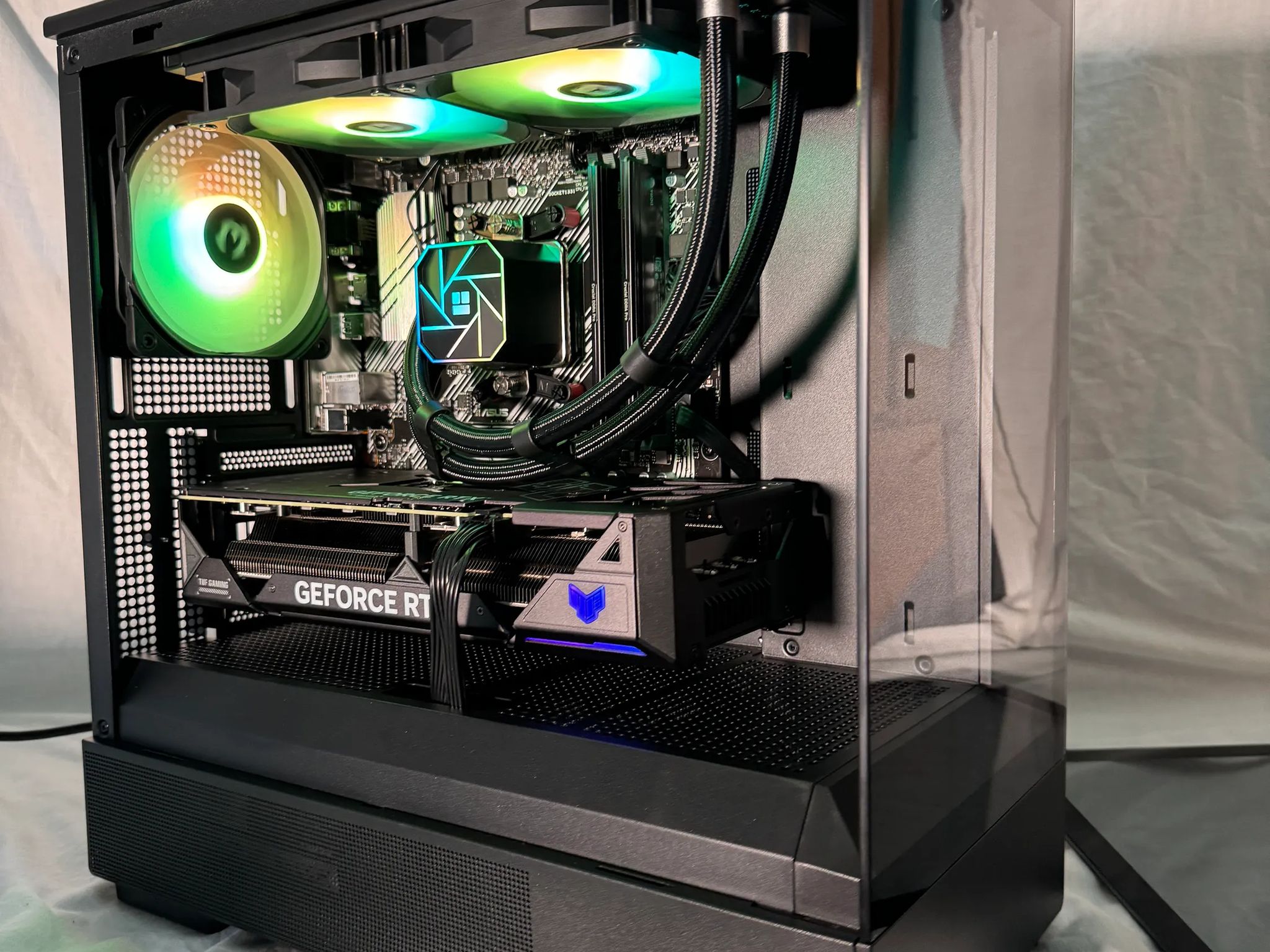 RTX 4070 Ryzen 5800x Gaming PC