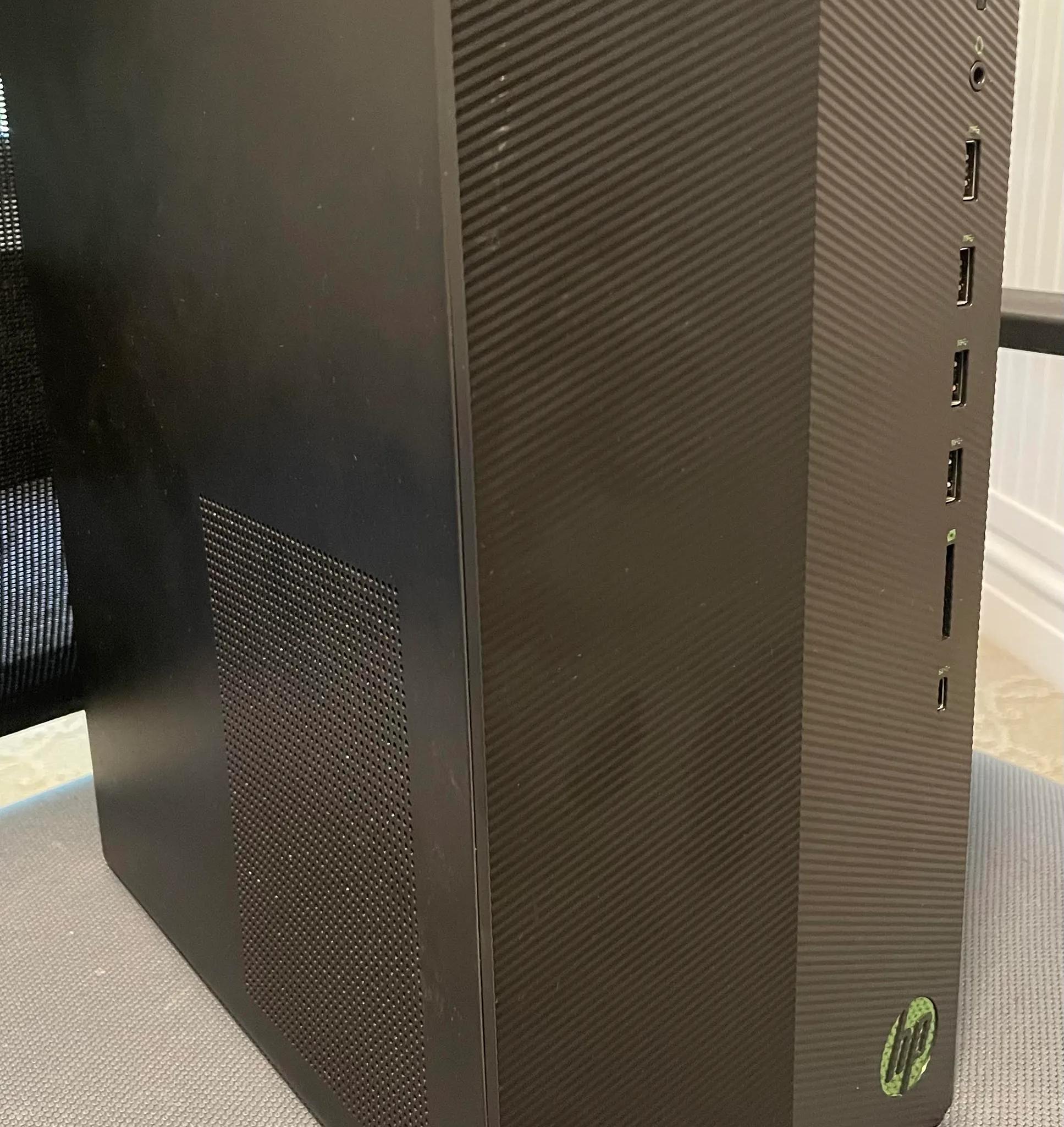 HP Pavilion TG-01...RTX 3060 12 GIG /Intel I5-10500/16GB RAM/512 GIG Storage/Wi-Fi and Bluetooth