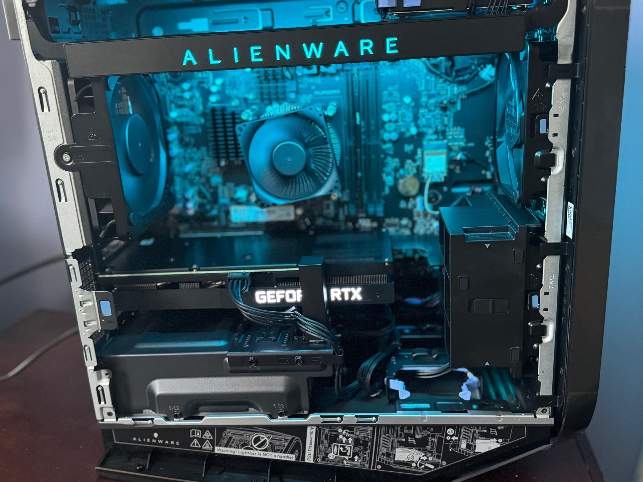 OVERSTOCK SALE 👽Alienware R14 - RTX 3070 + Ryzen 7 5800