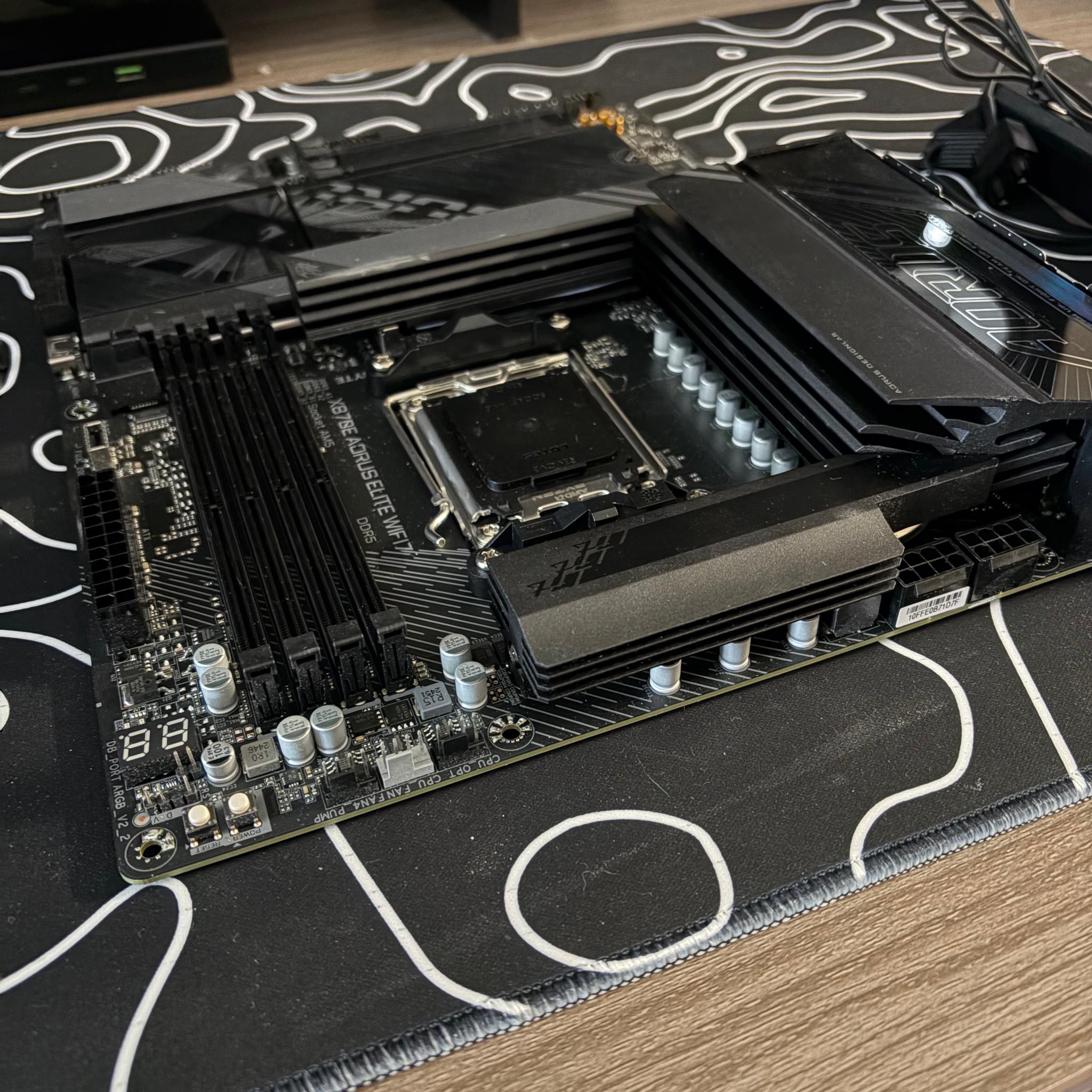 GIGABYTE X870E AORUS ELITE WIFI7