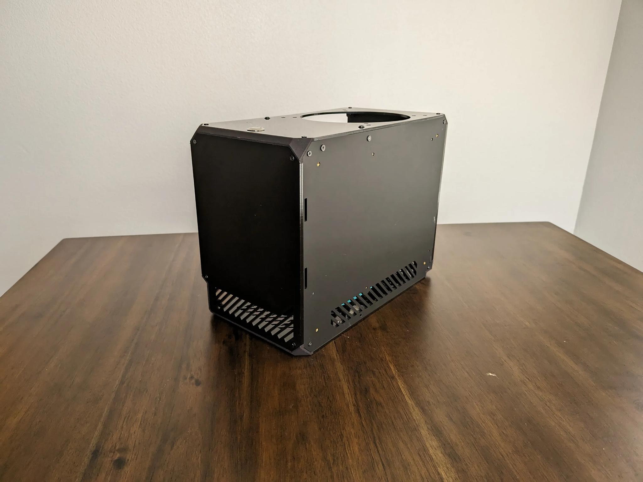 Lz7 XTD Mini-ITX Case