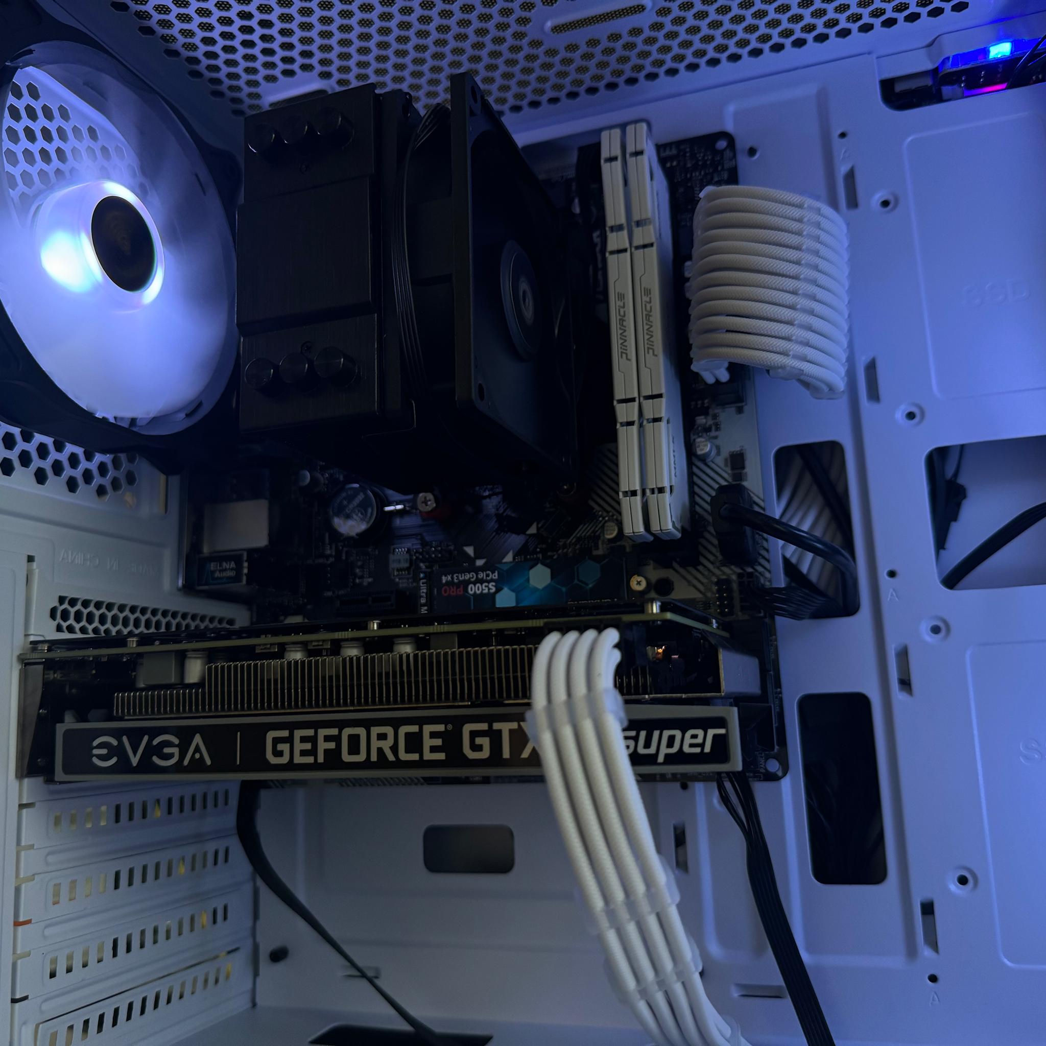 ❄️Ryzen 7 2700x Gtx 1660 Super Gaming Computer❄️