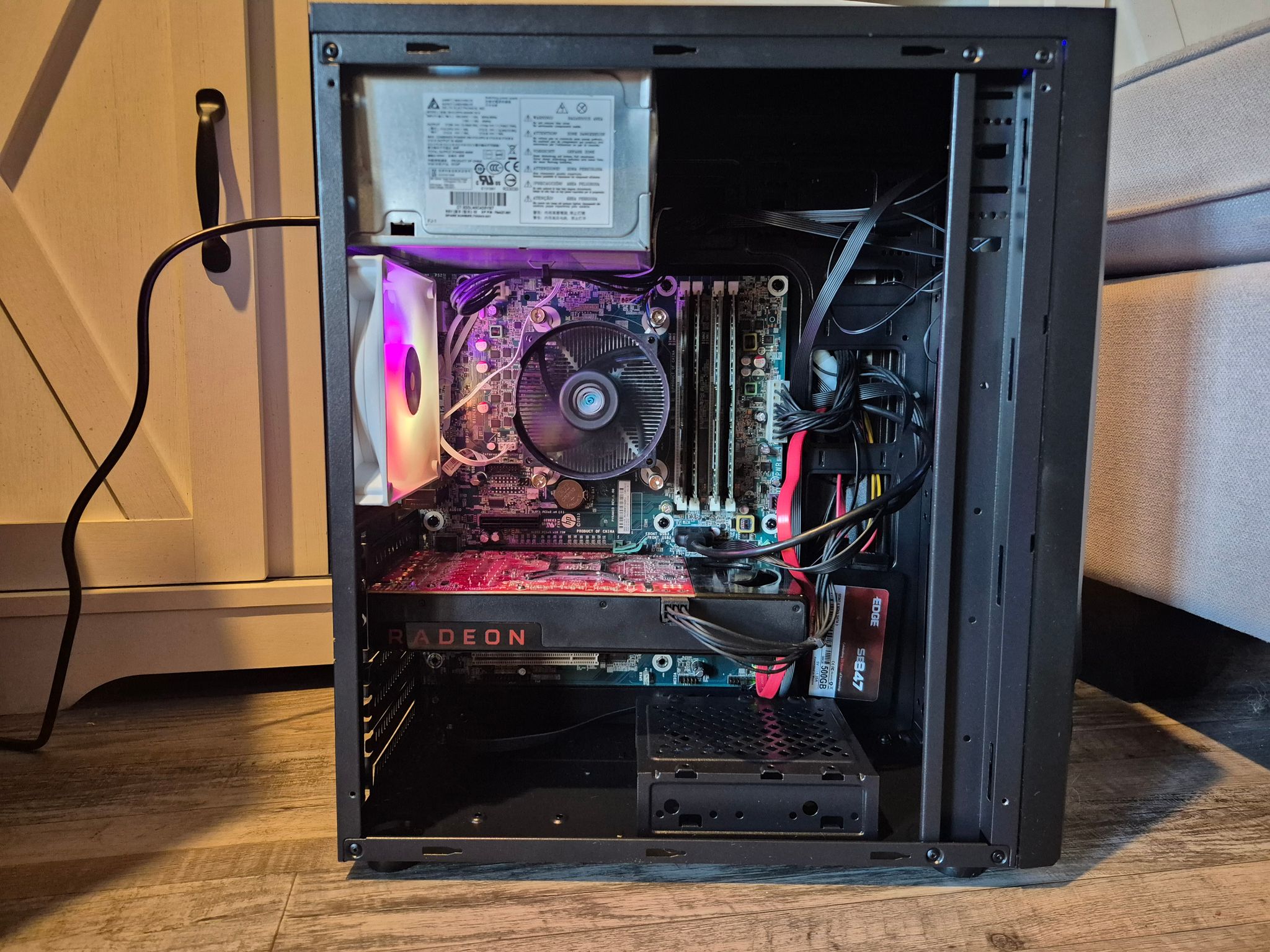 100 FPS Fortnite | i5-4570, 16GB RAM, 500GB SSD, RX 580 4GB, RGB, Wifi