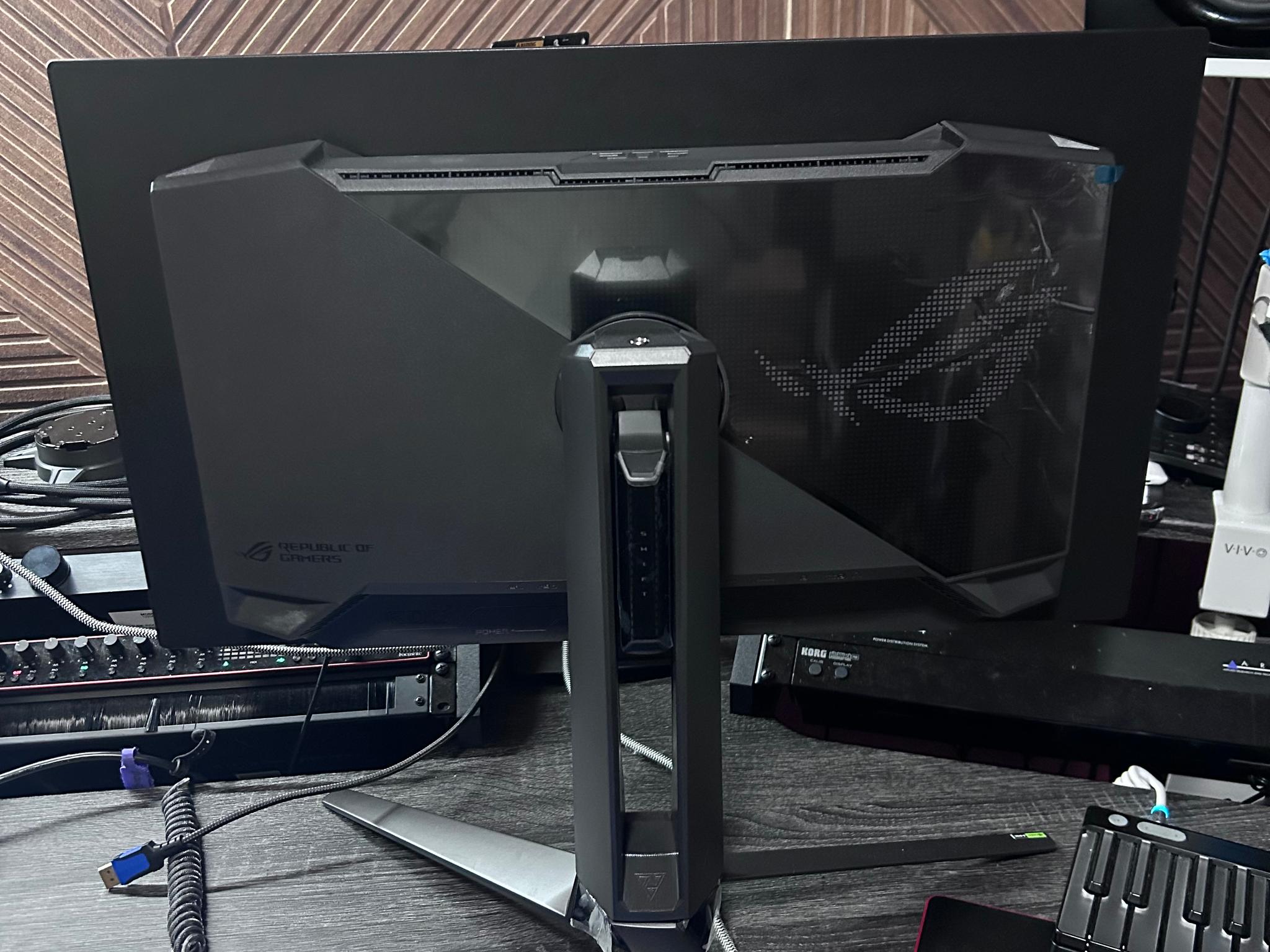 ASUS ROG QD-OLED 27" 4K (3840x2160) 240Hz Gaming Monitor PG27UCDM