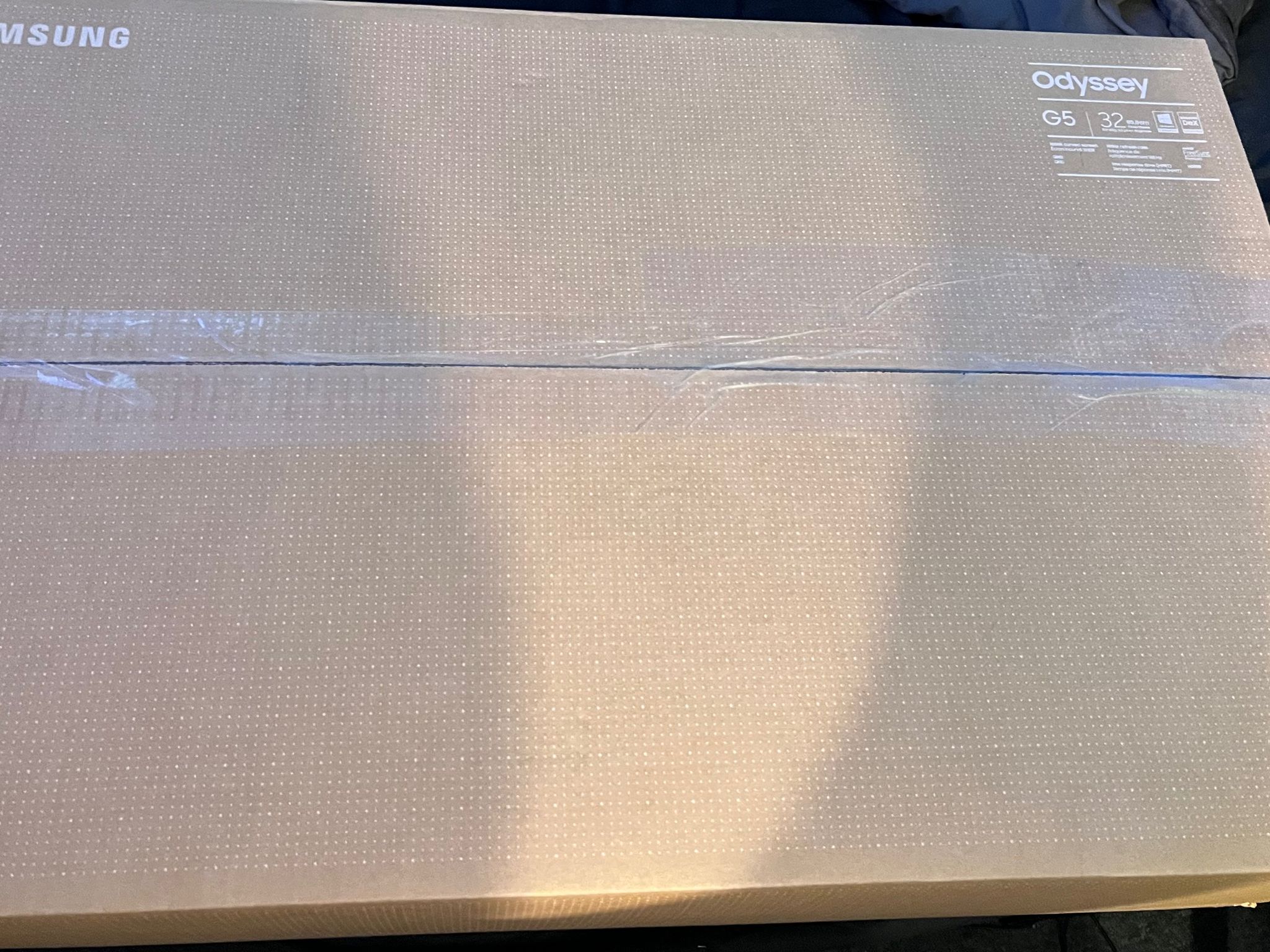 SAMSUNG G5 32” 165hz QHD curved monitor 