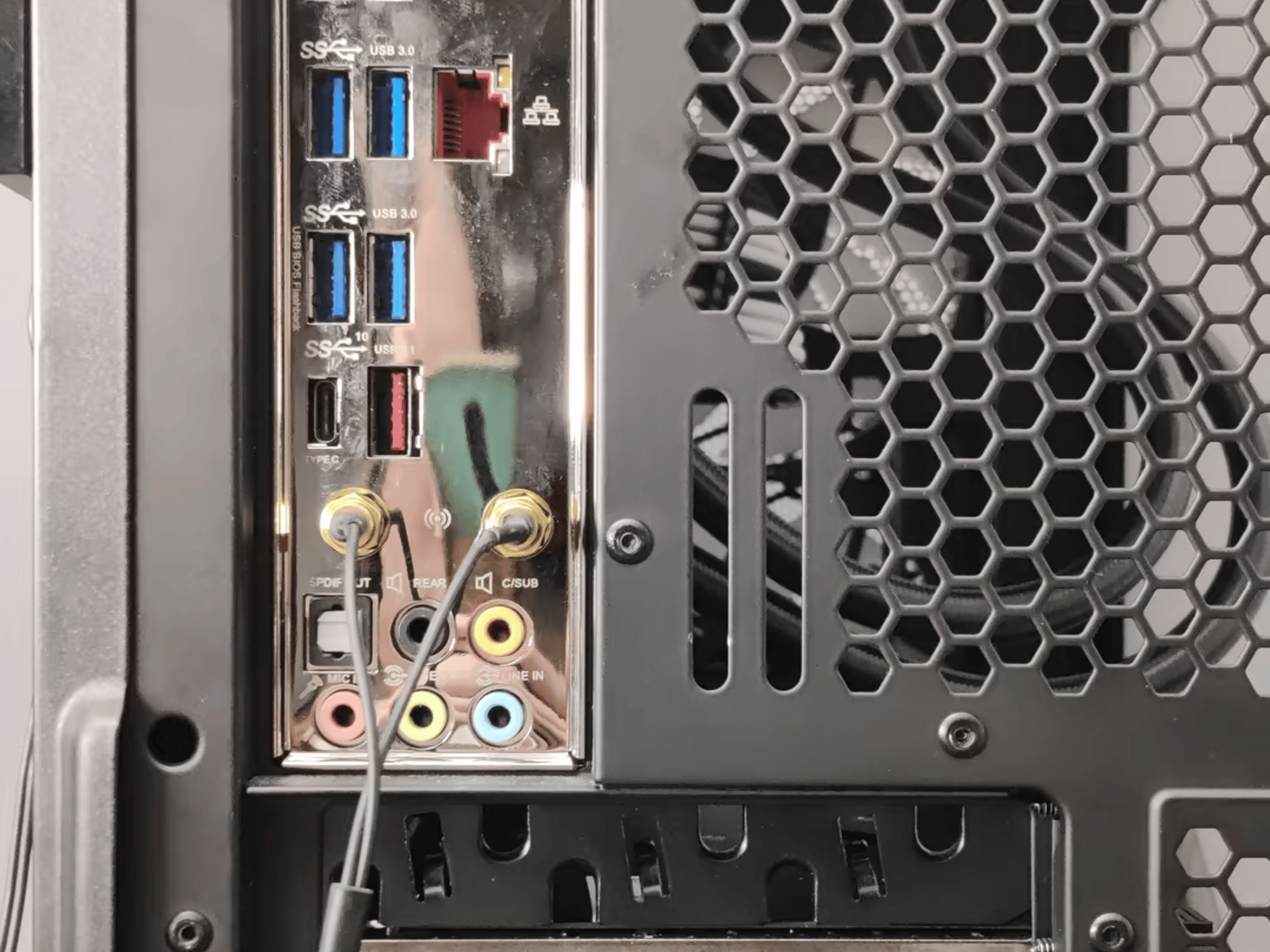 "The STRIXTER" // Core i7-6850K // STRIX GTX 1080 // 32GB RAM // 1TB NVMe SSD