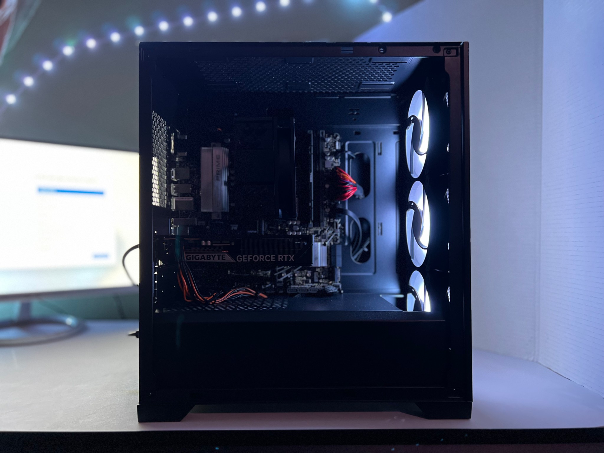 R5 7600X + RTX 5060 | 16GB DDR5 | 1TB NVMe | E-Sports Beast Gaming PC