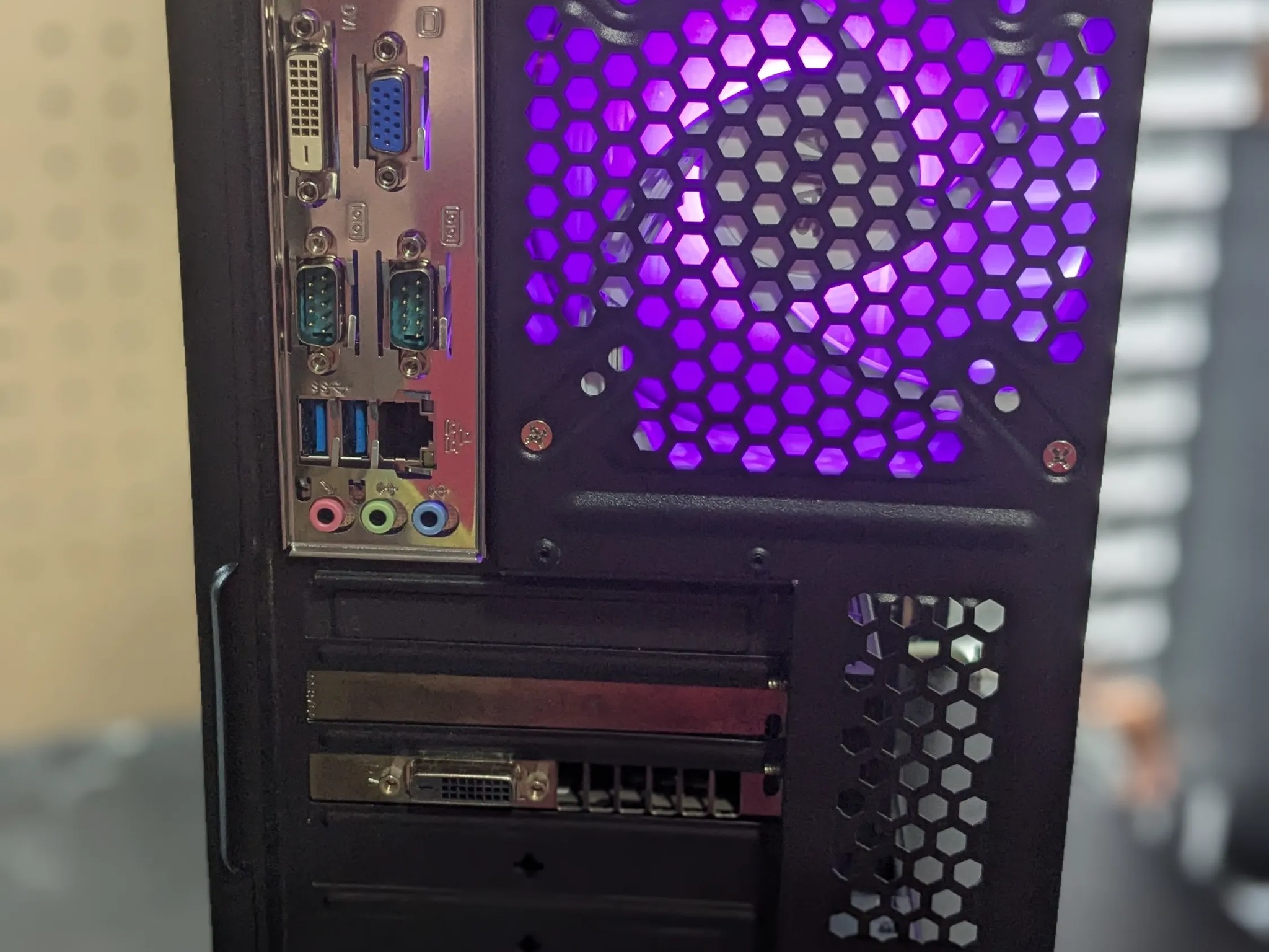 100 FPS Fortnite | 180 Day Warranty | i5-4570 , 16GB RAM, 500GB SSD, RX 470 8GB, RGB, Wifi, Win10
