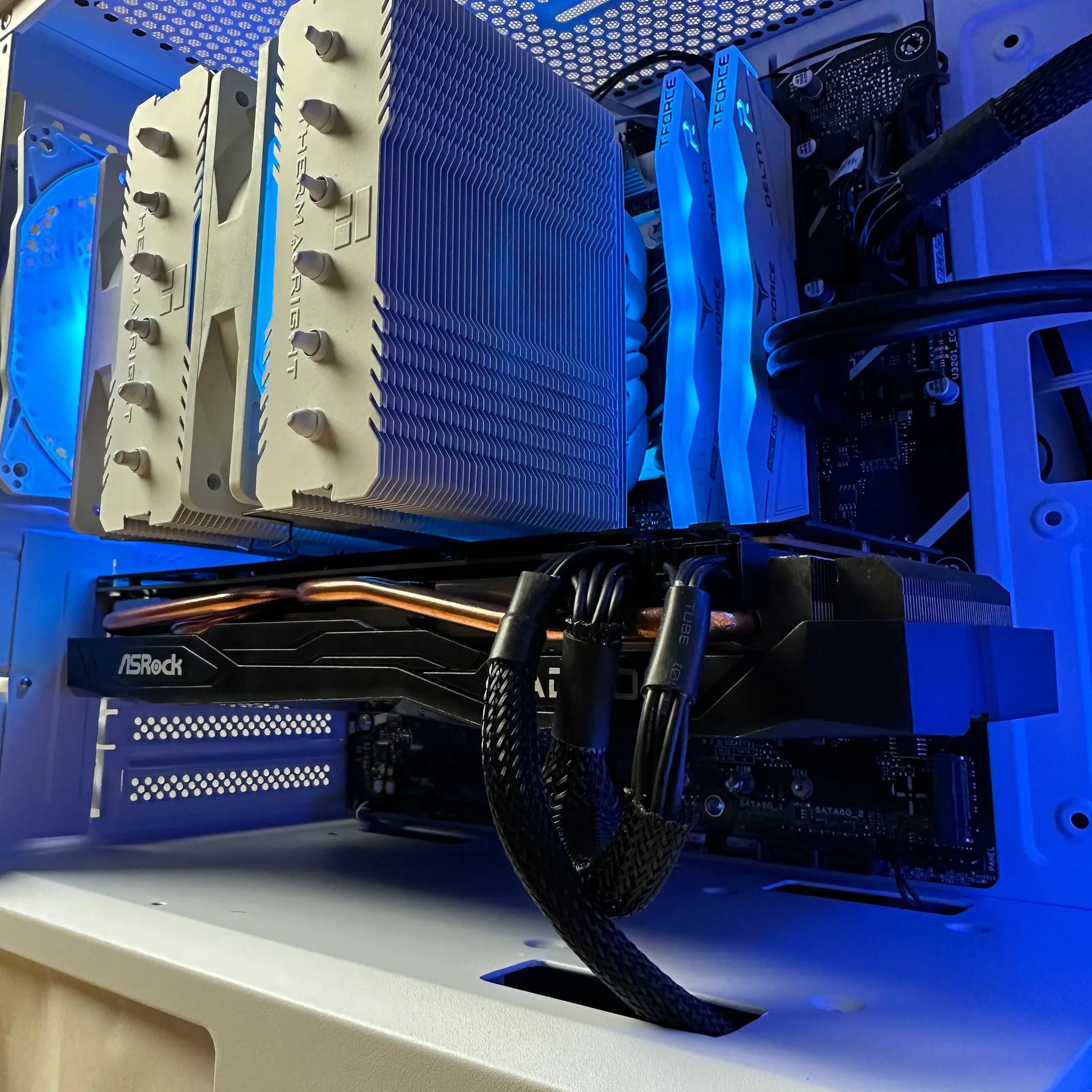 6700XT + Intel Core 12600KF + 32GB DDR5 RAM! Gaming + Streaming Custom Gaming PC in 1440p