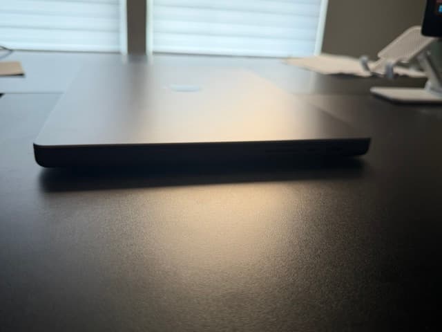 Apple MacBook Pro 16" M4 Pro 24GB RAM 512GB SSD Space Black - 100% Battery - Like New