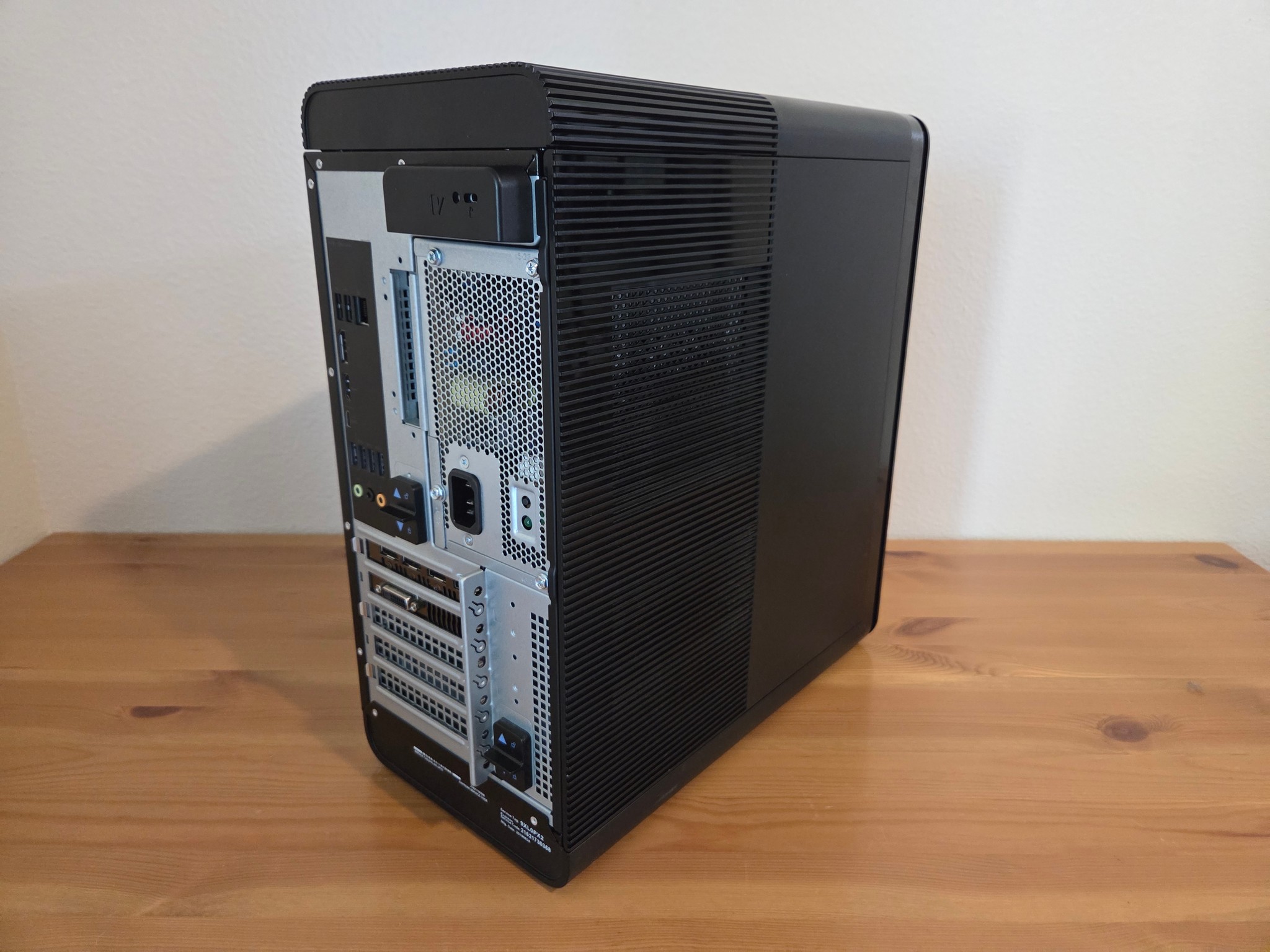Budget Gaming Done Right #11 | i7 9700, ASUS GTX 1070 Ti, 16 GB Ram, Windows 11