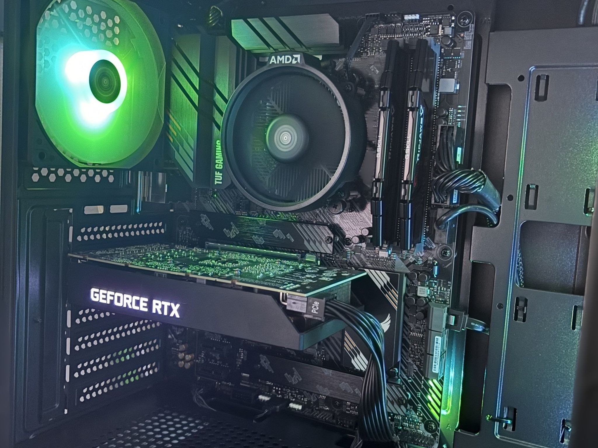 Ryzen 5 5500 | RTX 3060 12GB | 16GB RAM | 512 GB SATA SSD | Wifi/BT Built in Gaming PC