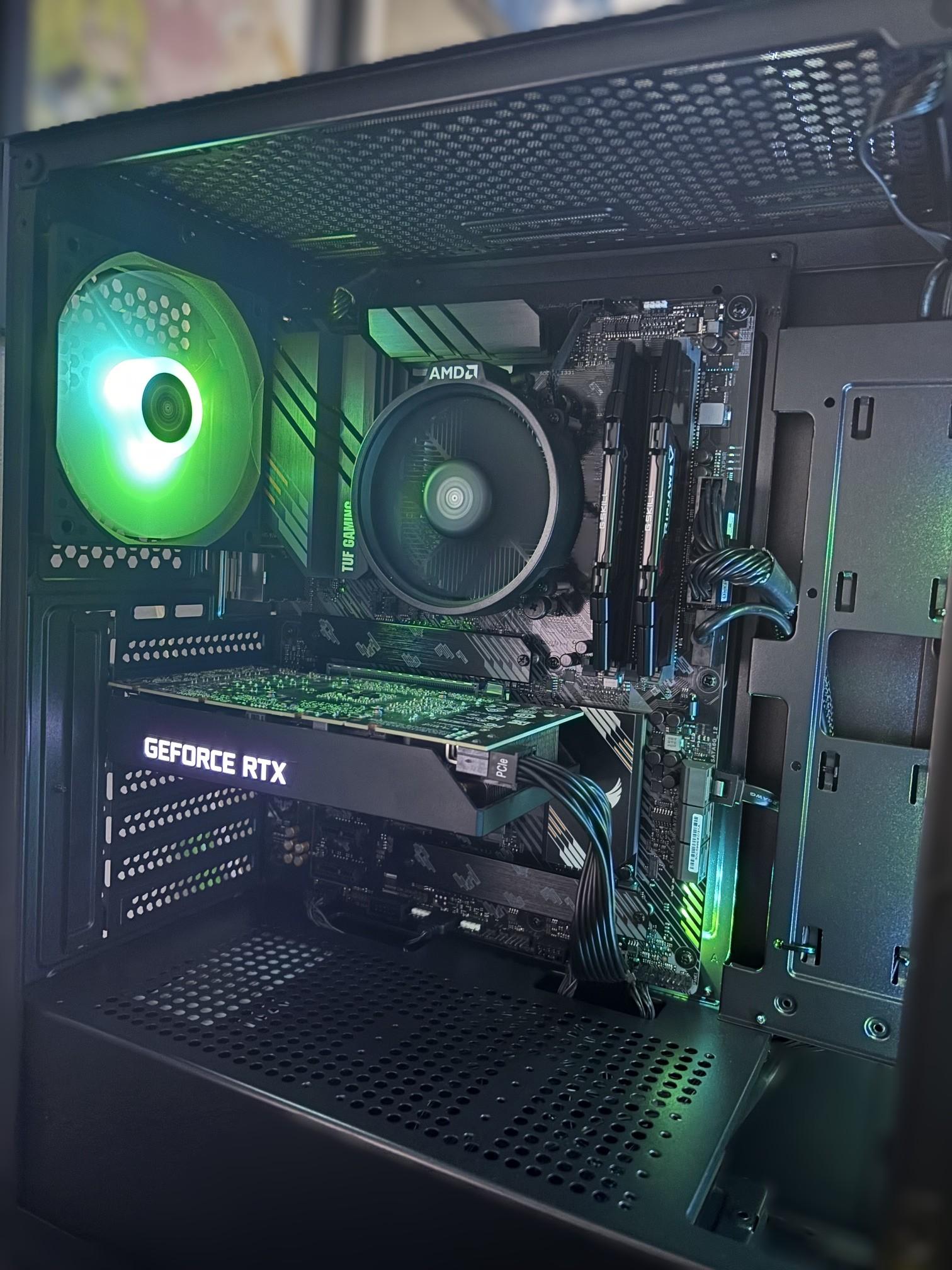 Ryzen 5 5500 | RTX 3060 12GB | 16GB RAM | 512 GB SATA SSD | Wifi/BT Built in Gaming PC