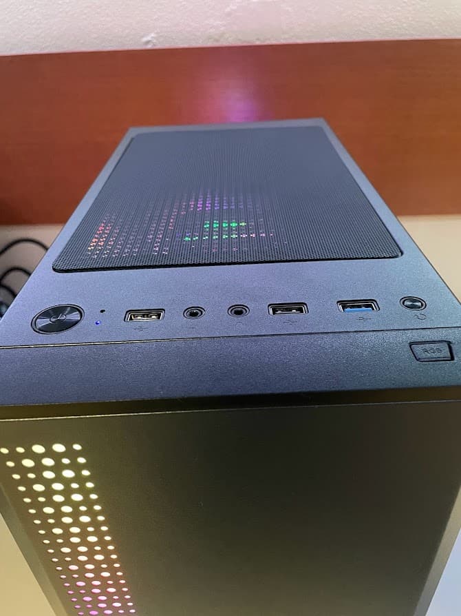 WARZONE Gaming Desktop PC Intel i5 Quad 8 GB SSD RX 470 4GB HDMI WIN 10 PRO