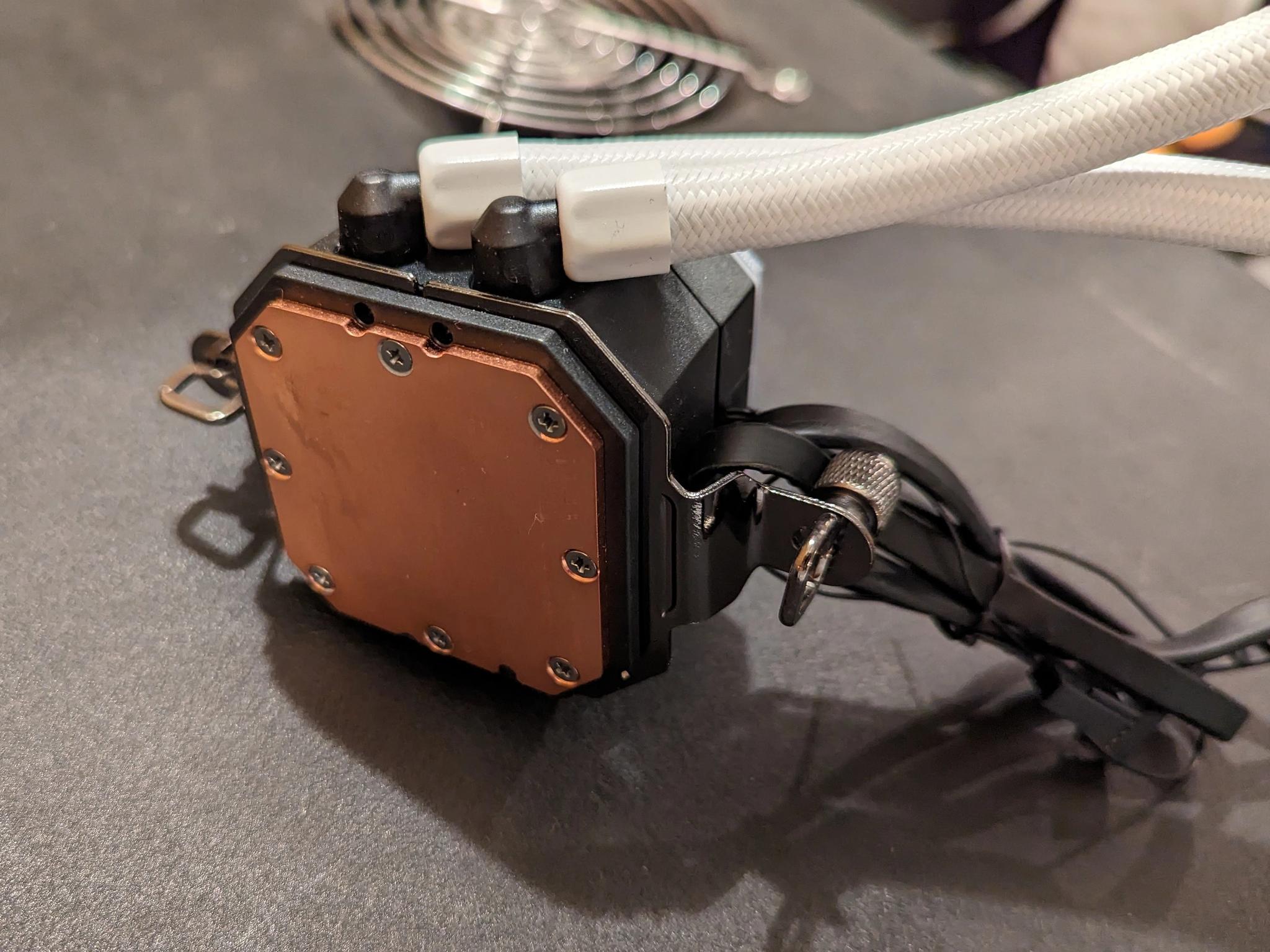Corsair H150i ELITE CAPELLIX 360mm AIO with iCUE - White - AMD Only