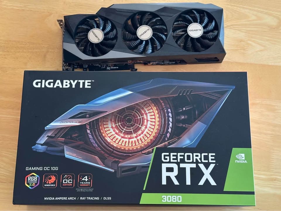 Gigabyte RTX 3080 10 GB Gaming OC with original box